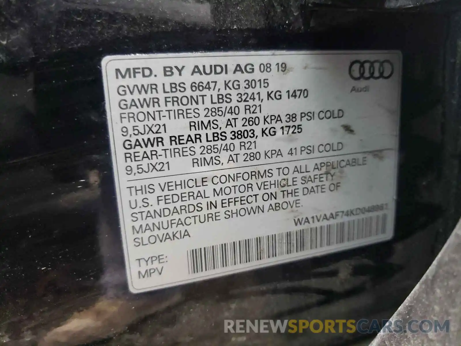 10 Photograph of a damaged car WA1VAAF74KD048961 AUDI Q7 2019