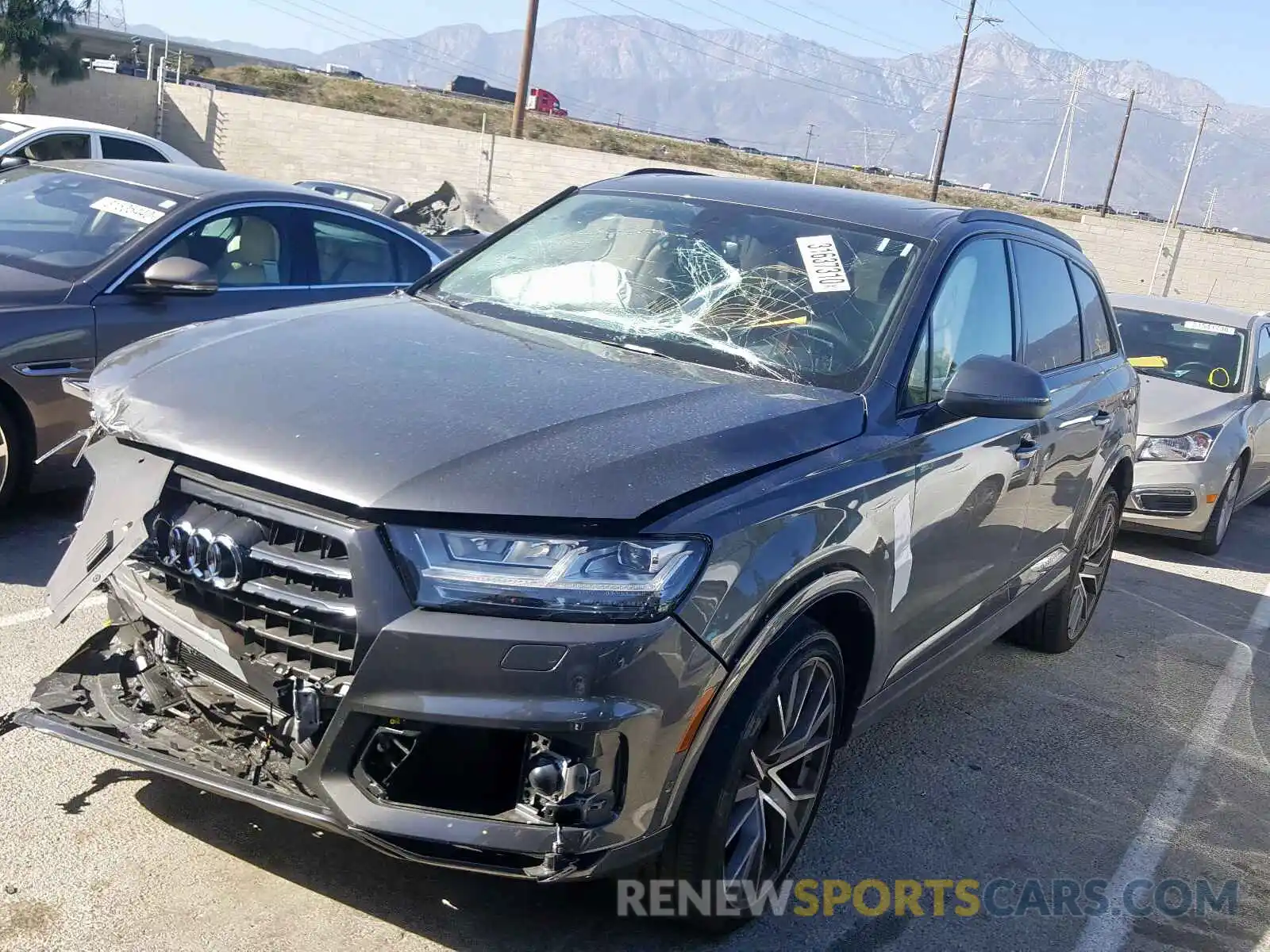 2 Фотография поврежденного автомобиля WA1VAAF75KD009313 AUDI Q7 2019