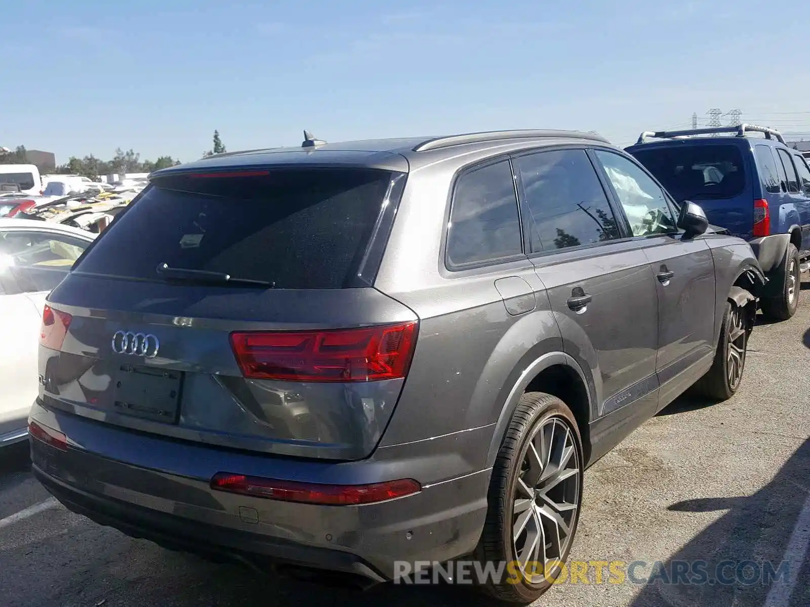 4 Photograph of a damaged car WA1VAAF75KD009313 AUDI Q7 2019