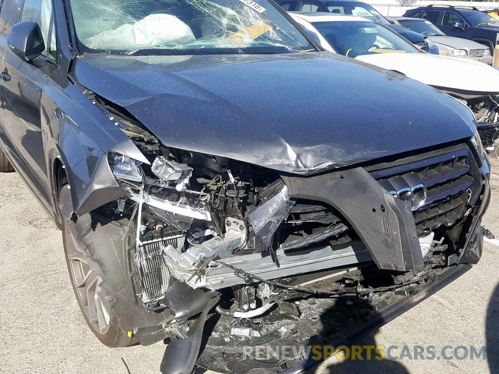 9 Photograph of a damaged car WA1VAAF75KD009313 AUDI Q7 2019