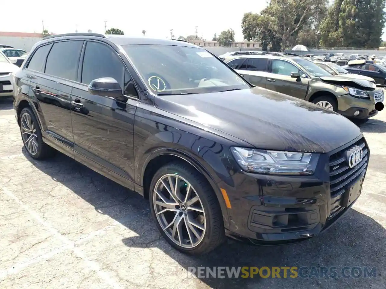 1 Photograph of a damaged car WA1VAAF75KD010865 AUDI Q7 2019