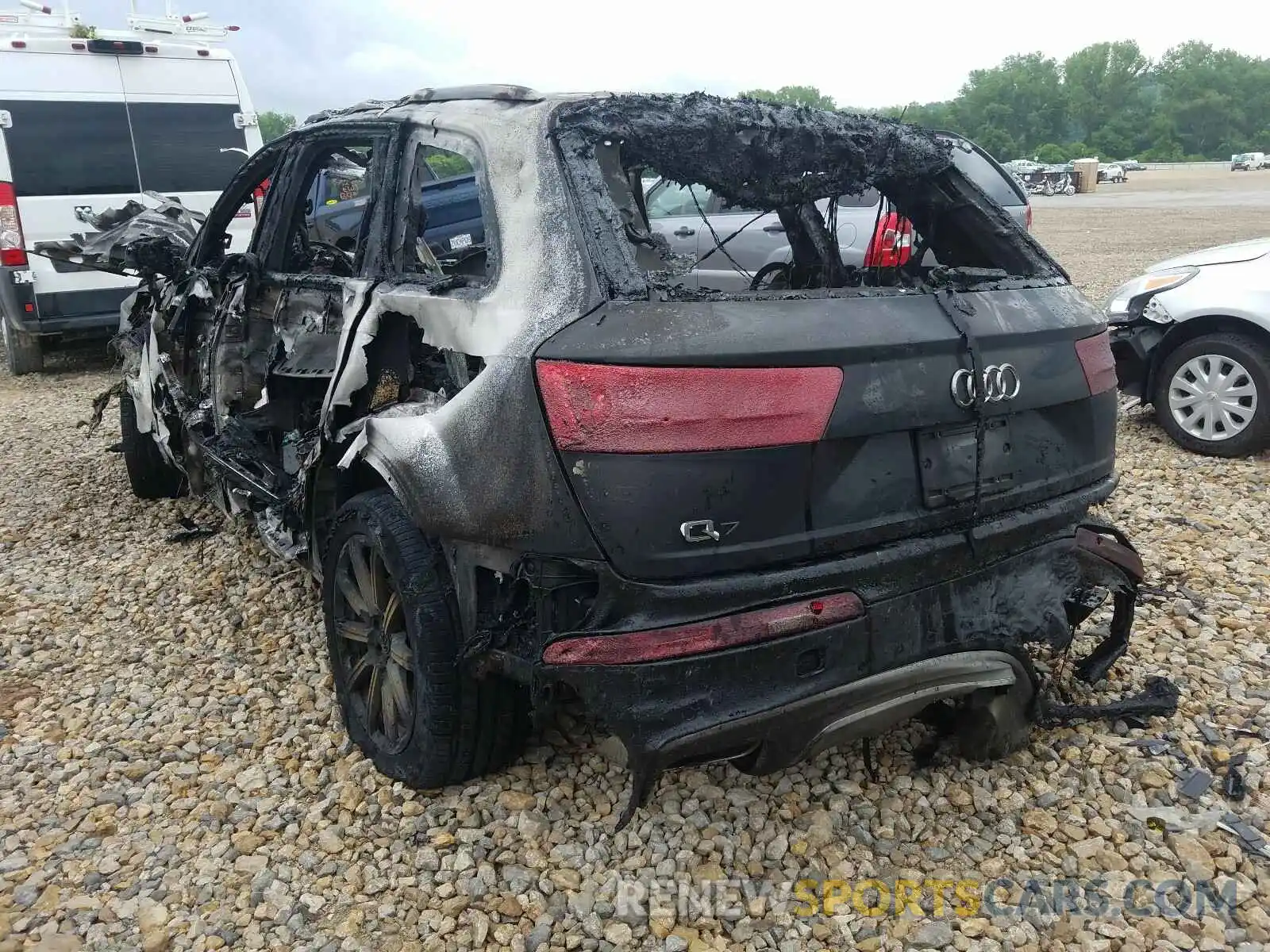 3 Photograph of a damaged car WA1VAAF75KD012292 AUDI Q7 2019