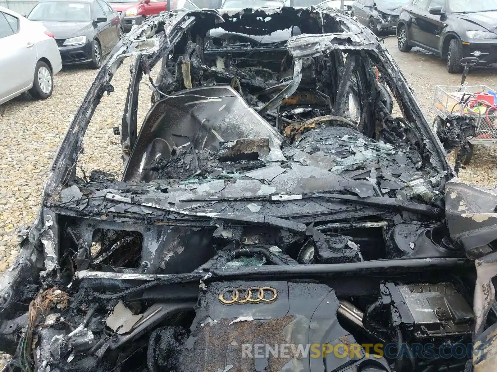 9 Photograph of a damaged car WA1VAAF75KD012292 AUDI Q7 2019