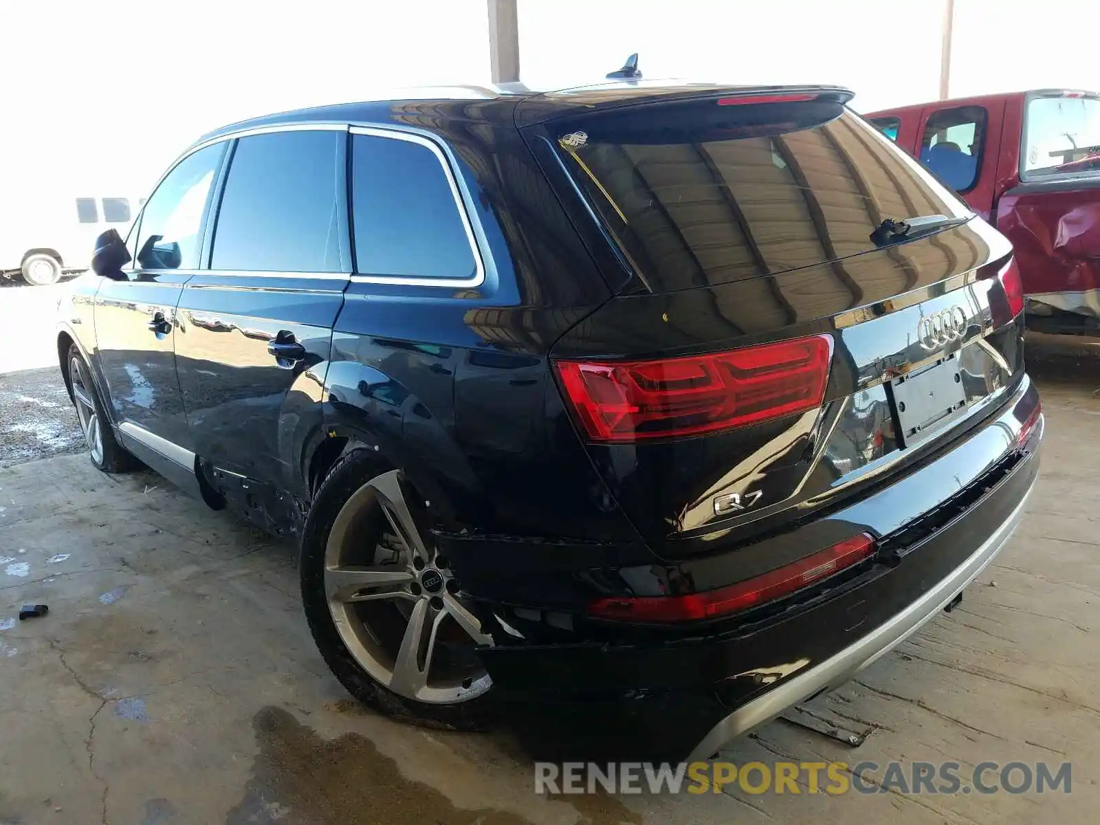 9 Photograph of a damaged car WA1VAAF75KD016584 AUDI Q7 2019