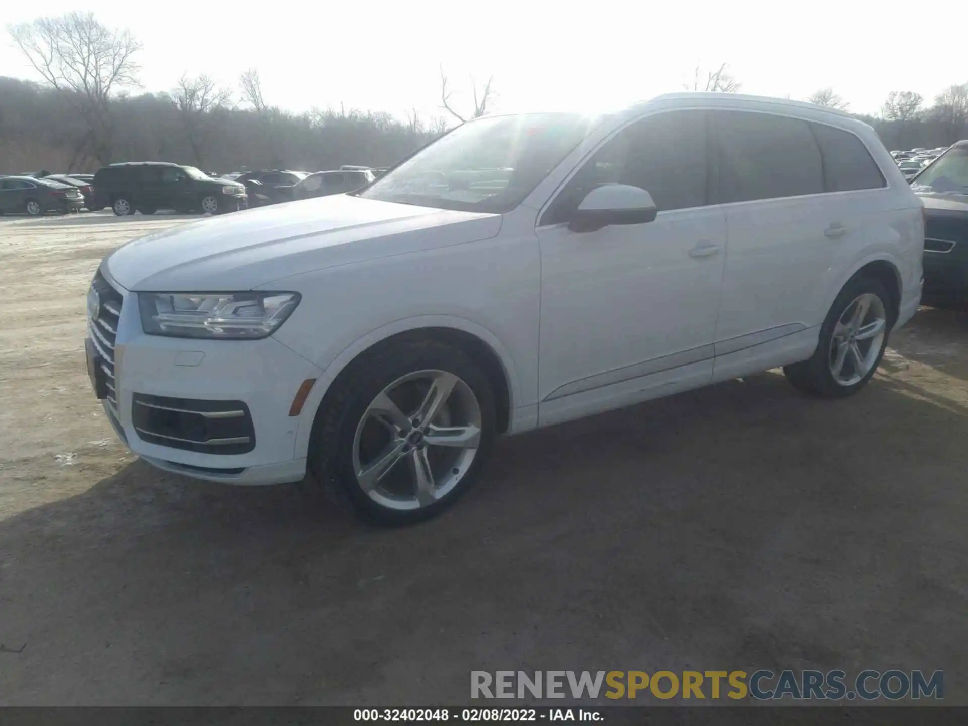 2 Photograph of a damaged car WA1VAAF75KD024233 AUDI Q7 2019