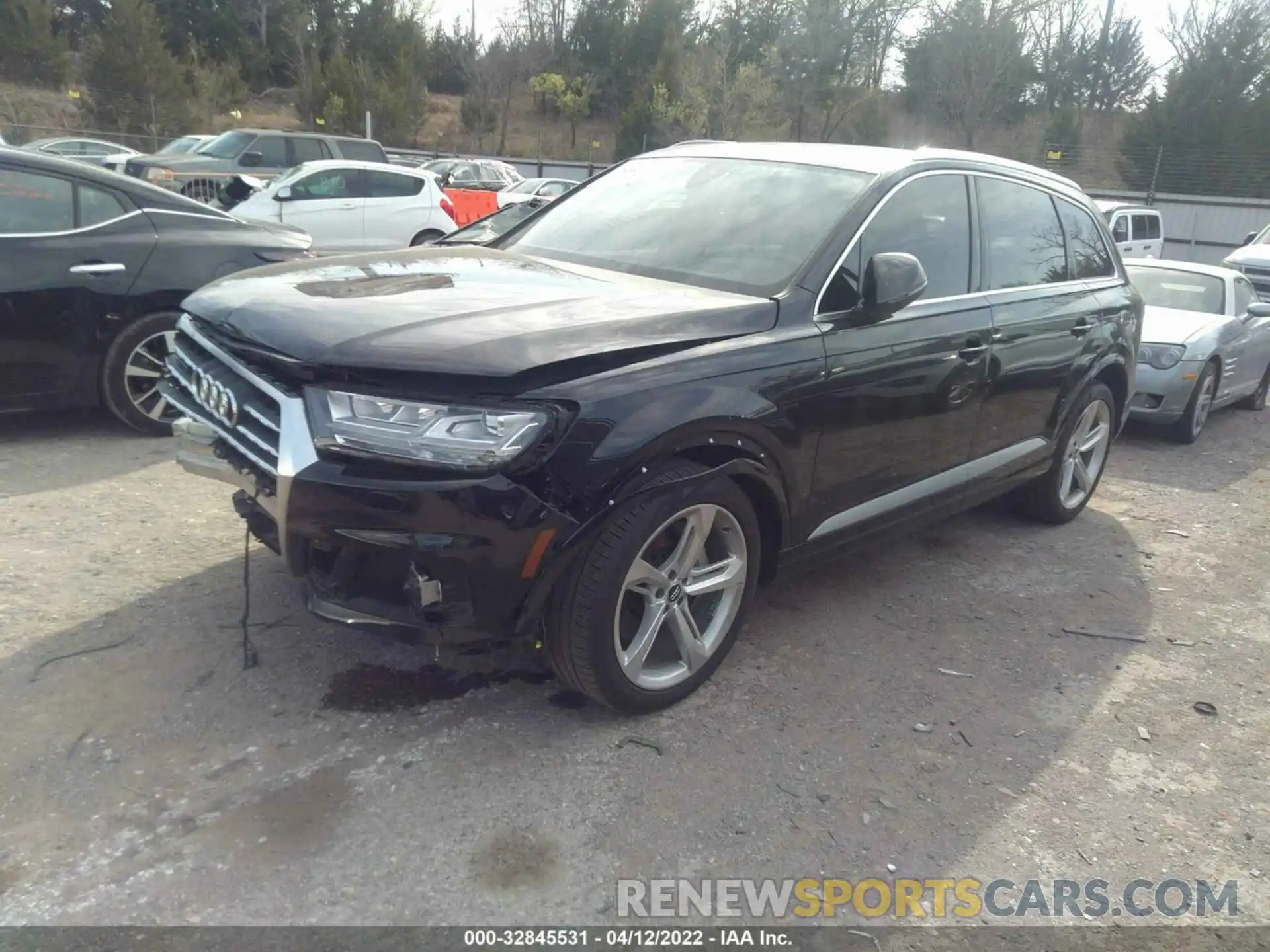 2 Photograph of a damaged car WA1VAAF75KD030243 AUDI Q7 2019