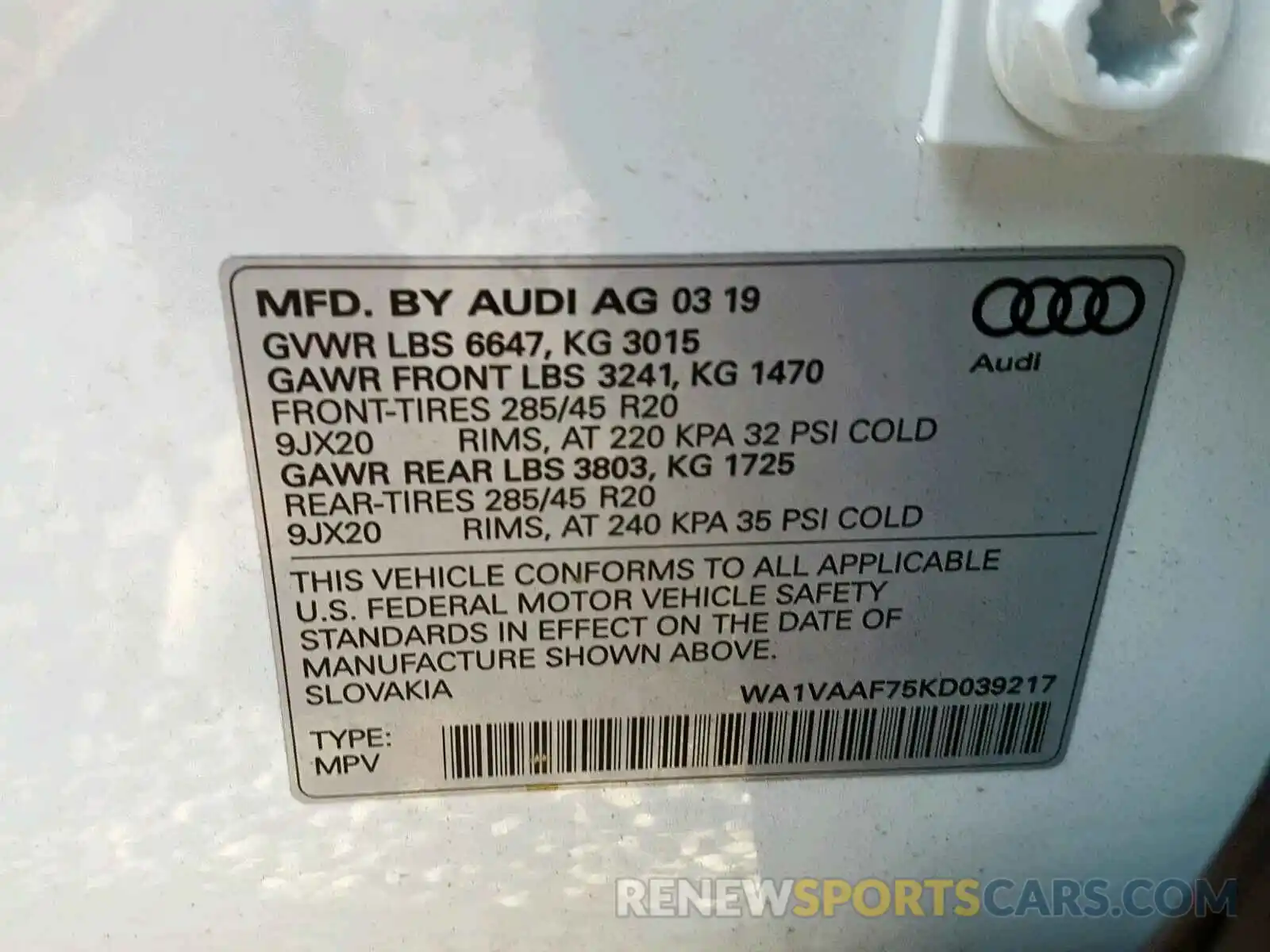 10 Photograph of a damaged car WA1VAAF75KD039217 AUDI Q7 2019