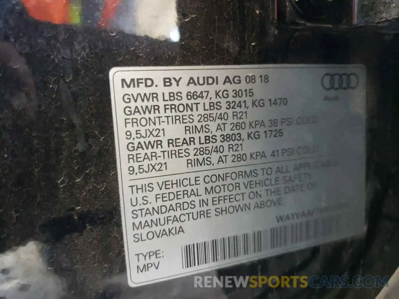 10 Photograph of a damaged car WA1VAAF76KD000667 AUDI Q7 2019