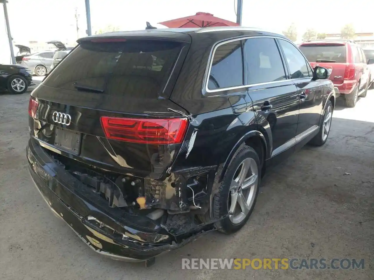 4 Фотография поврежденного автомобиля WA1VAAF76KD000667 AUDI Q7 2019