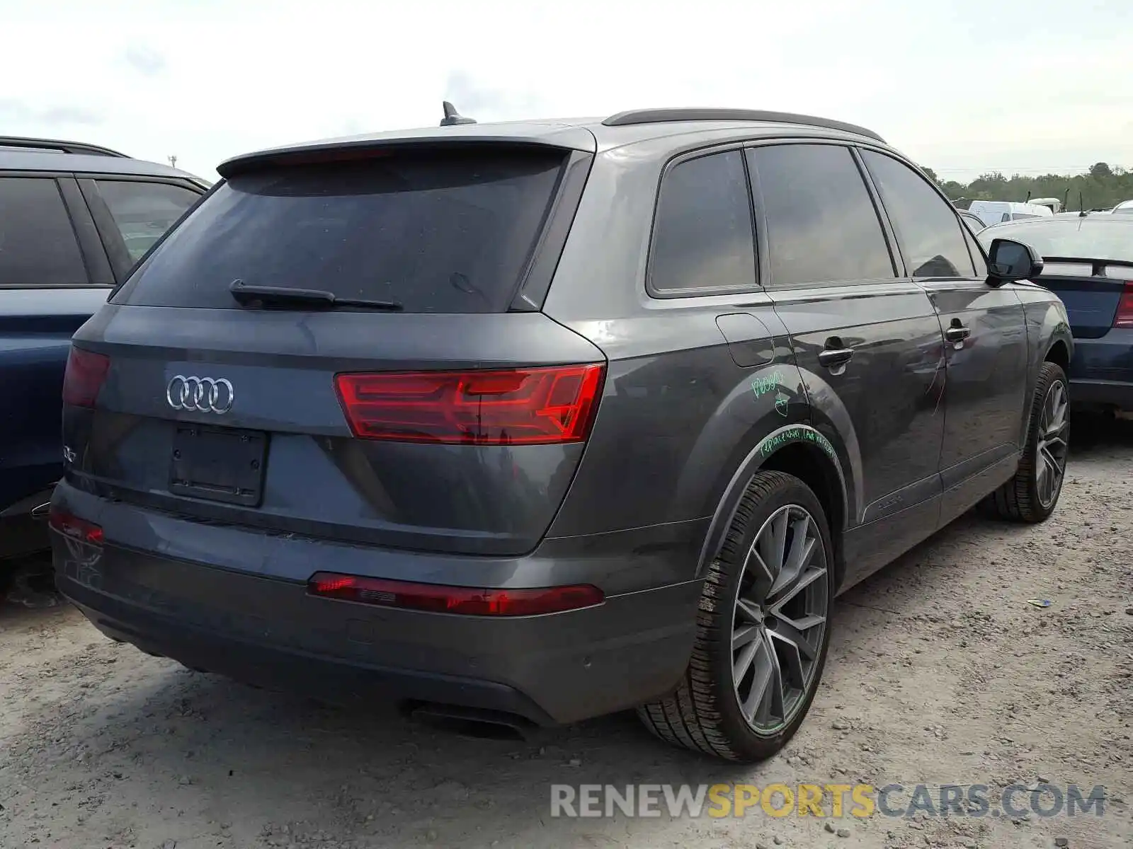 4 Фотография поврежденного автомобиля WA1VAAF76KD005559 AUDI Q7 2019