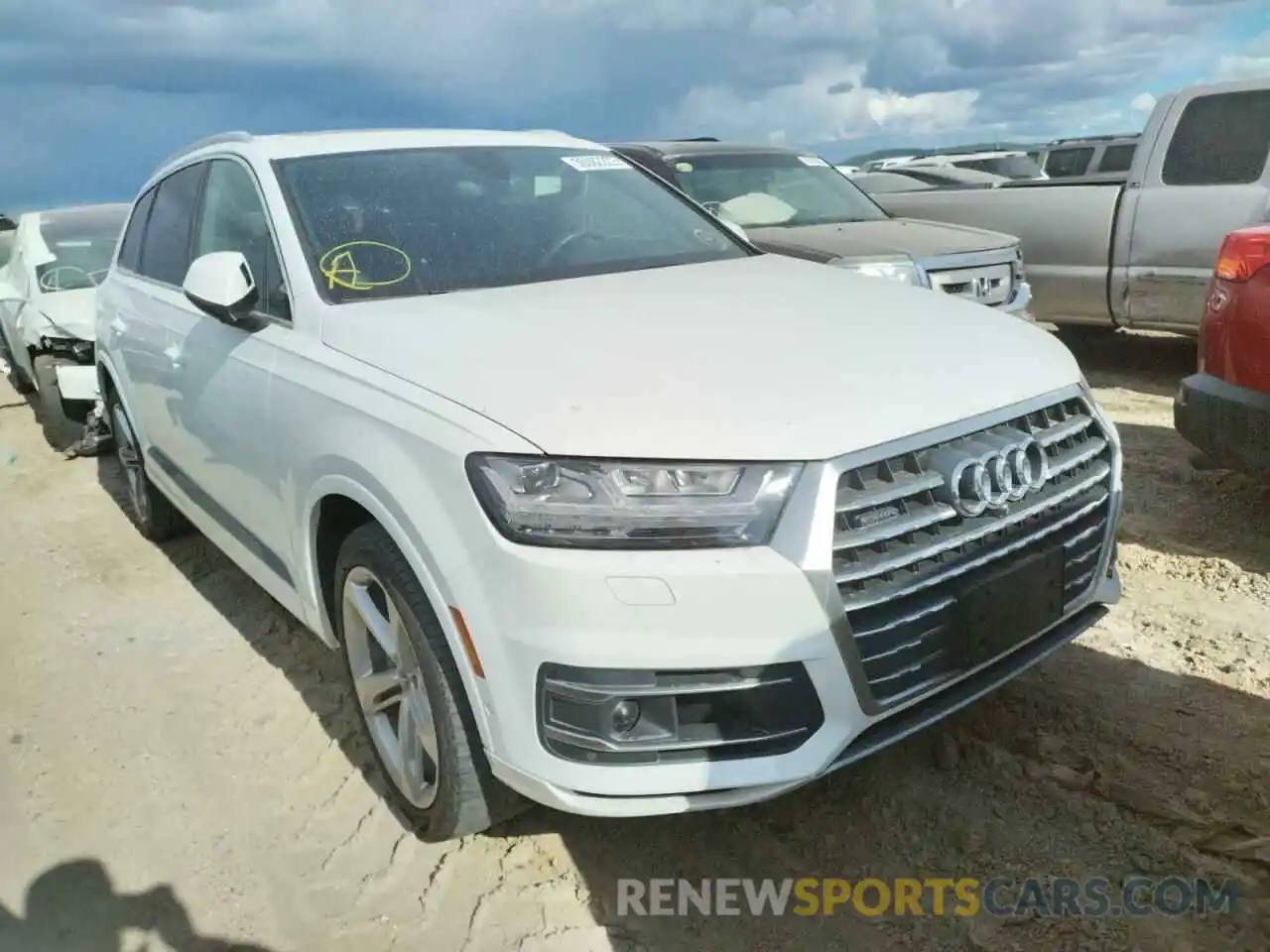 1 Photograph of a damaged car WA1VAAF76KD008879 AUDI Q7 2019