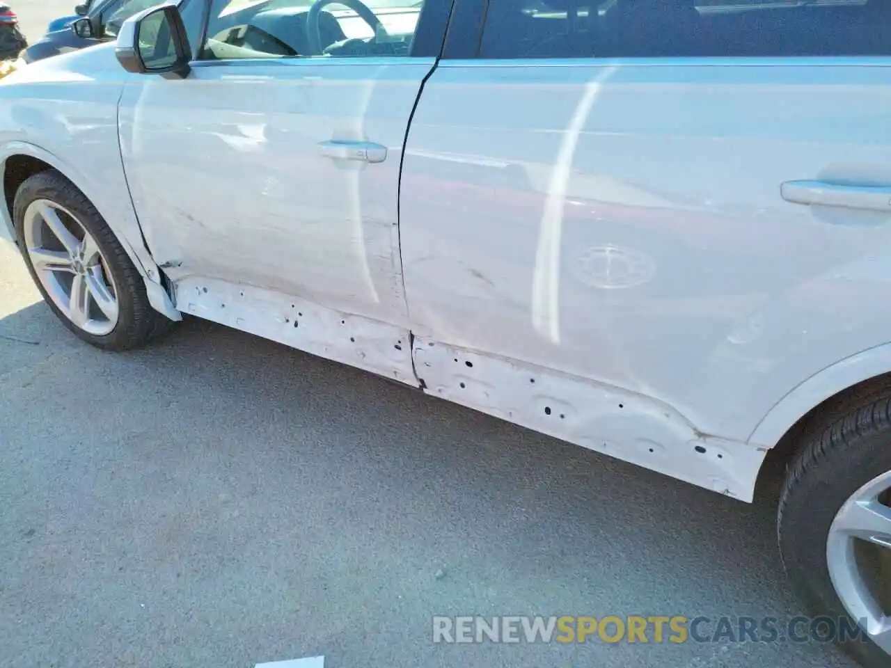 9 Photograph of a damaged car WA1VAAF76KD008879 AUDI Q7 2019