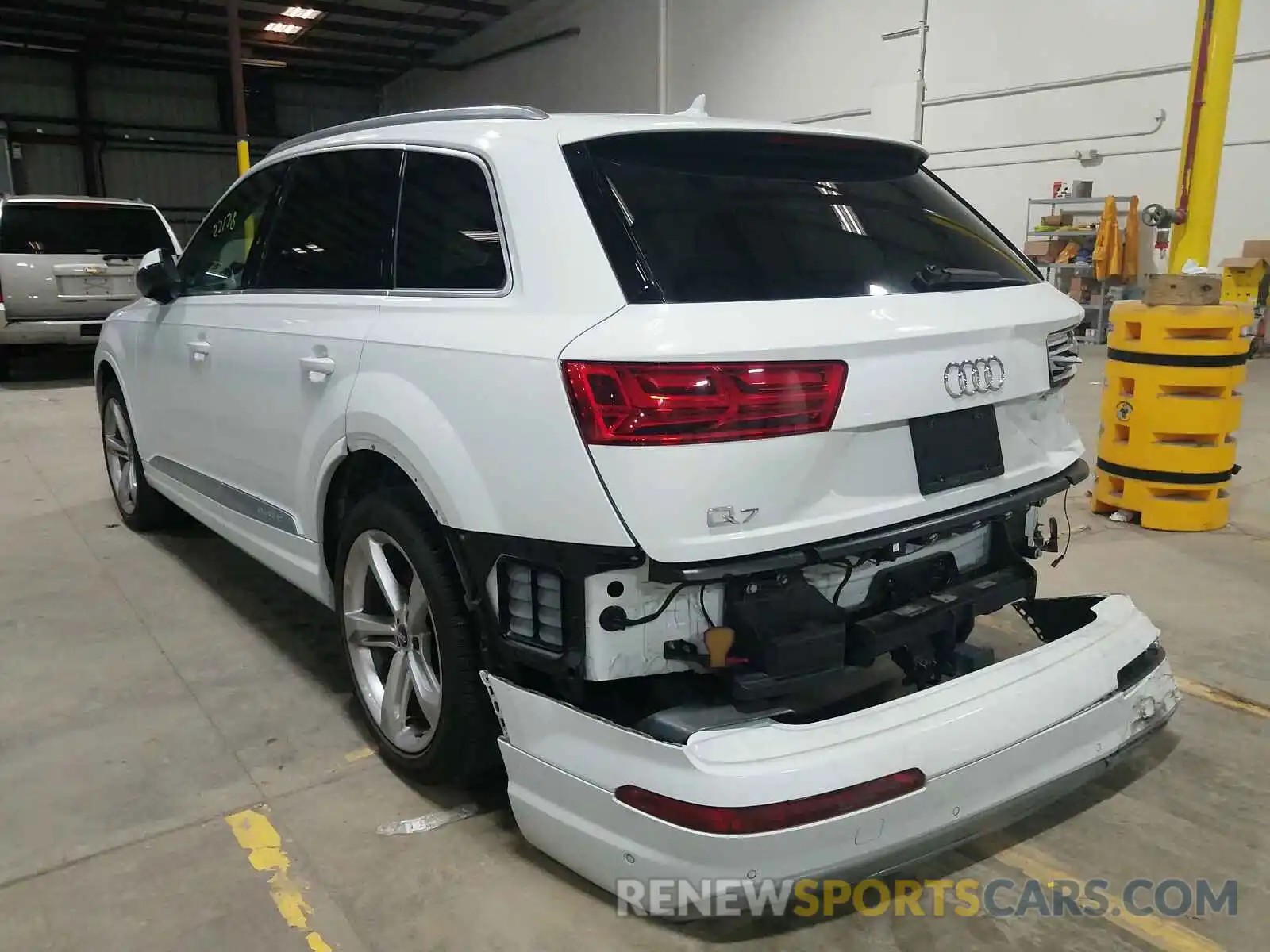 3 Фотография поврежденного автомобиля WA1VAAF76KD009708 AUDI Q7 2019