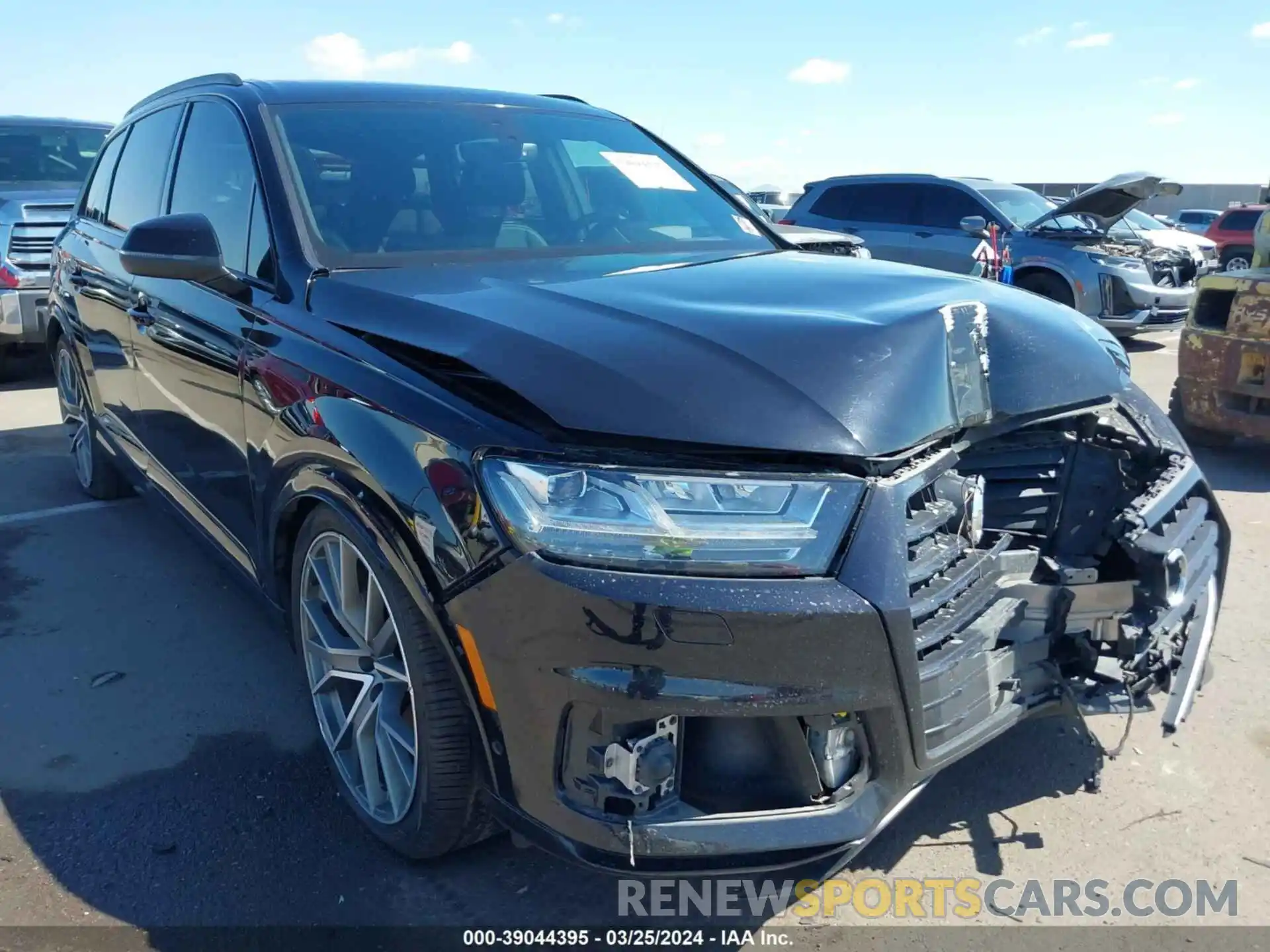 1 Photograph of a damaged car WA1VAAF76KD010602 AUDI Q7 2019