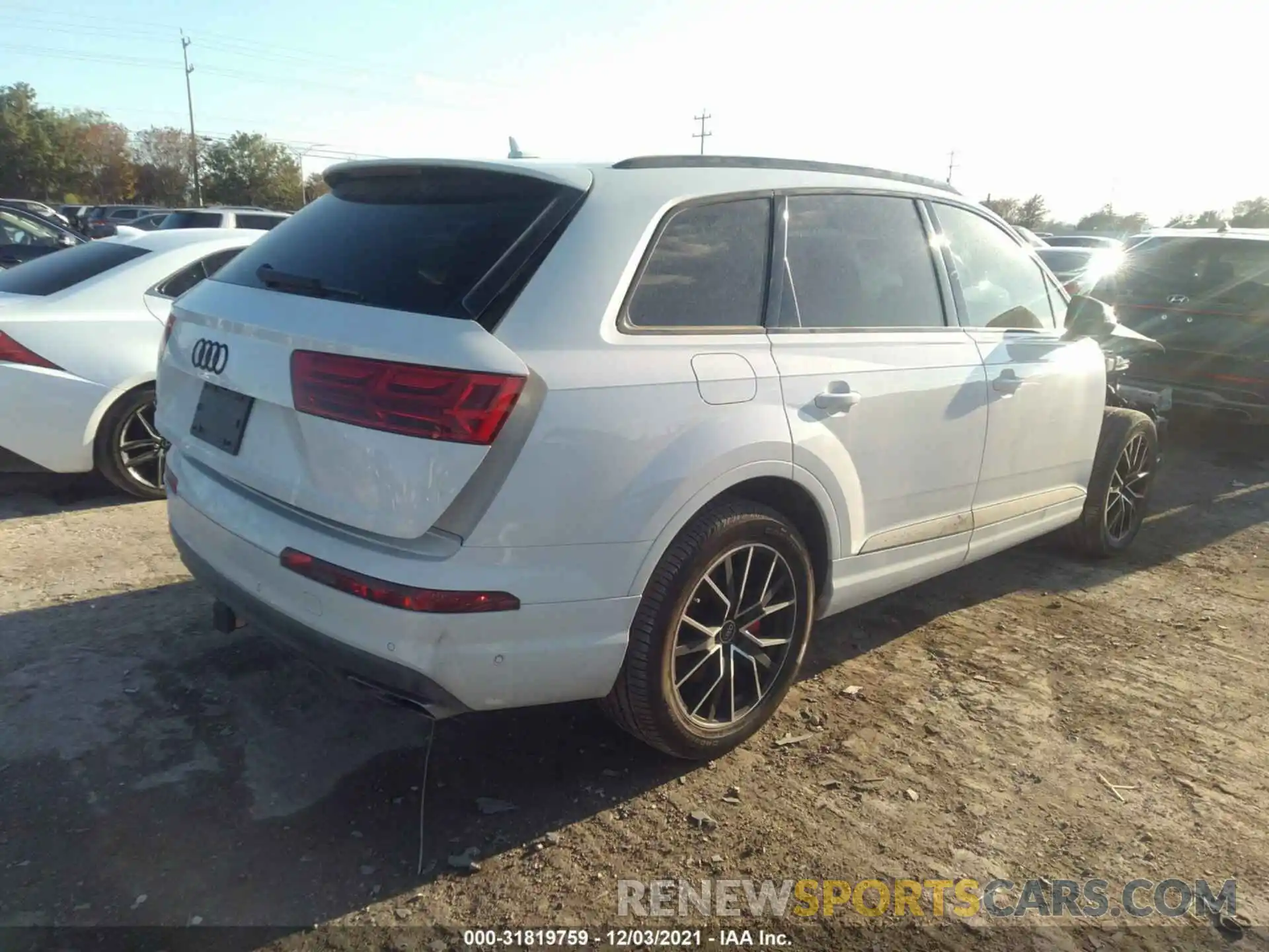 4 Фотография поврежденного автомобиля WA1VAAF76KD013662 AUDI Q7 2019