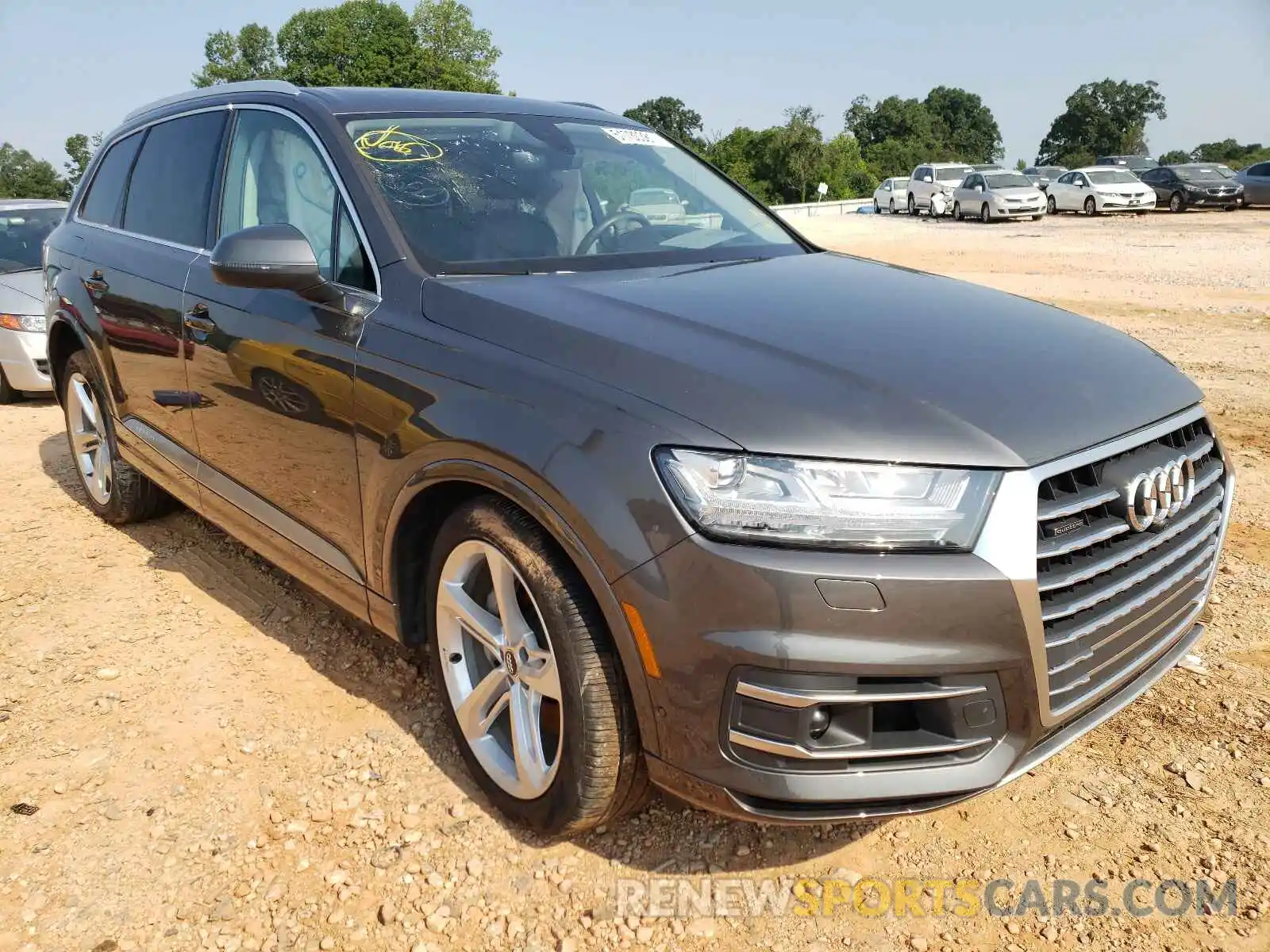 1 Photograph of a damaged car WA1VAAF76KD024905 AUDI Q7 2019