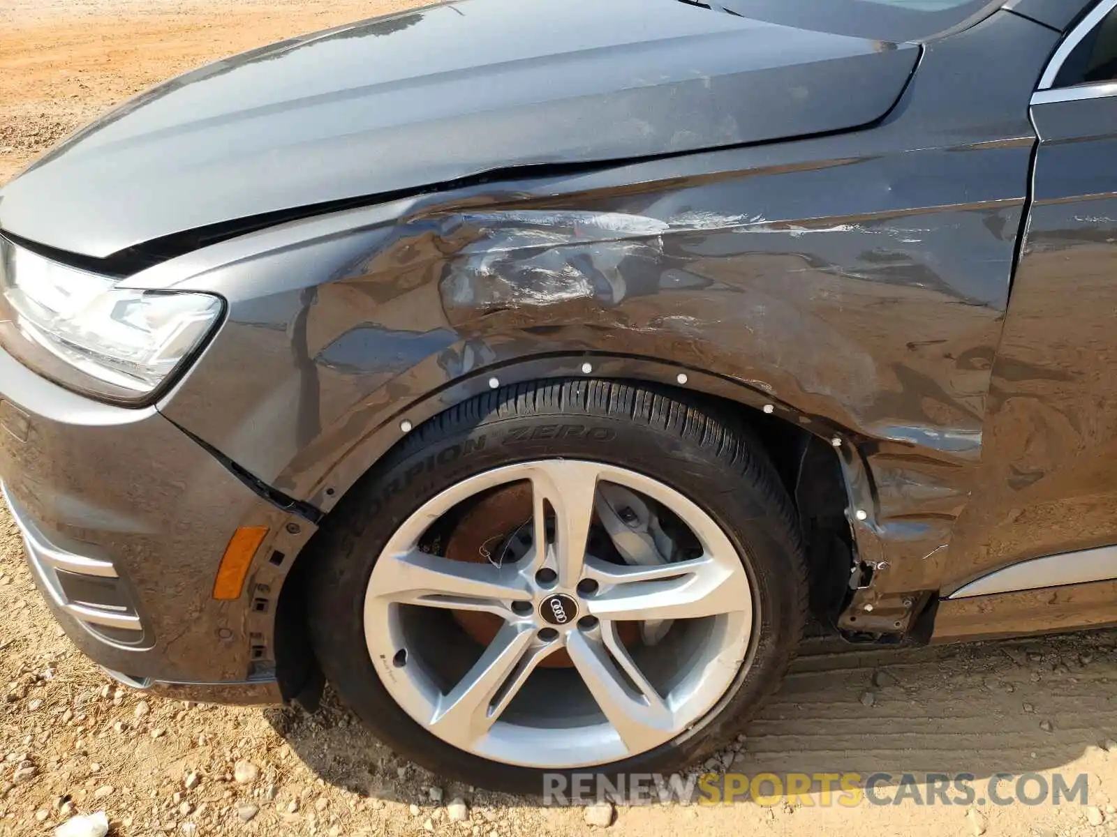 9 Photograph of a damaged car WA1VAAF76KD024905 AUDI Q7 2019