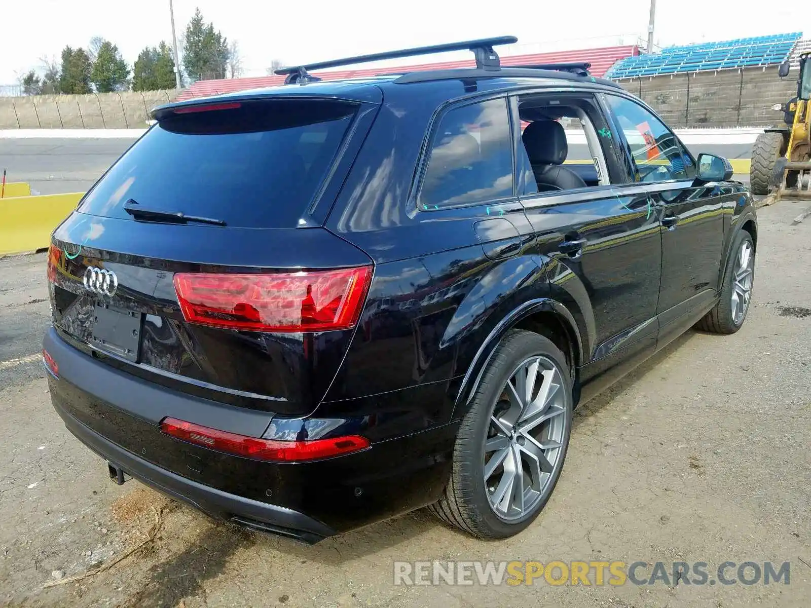 4 Фотография поврежденного автомобиля WA1VAAF76KD026525 AUDI Q7 2019