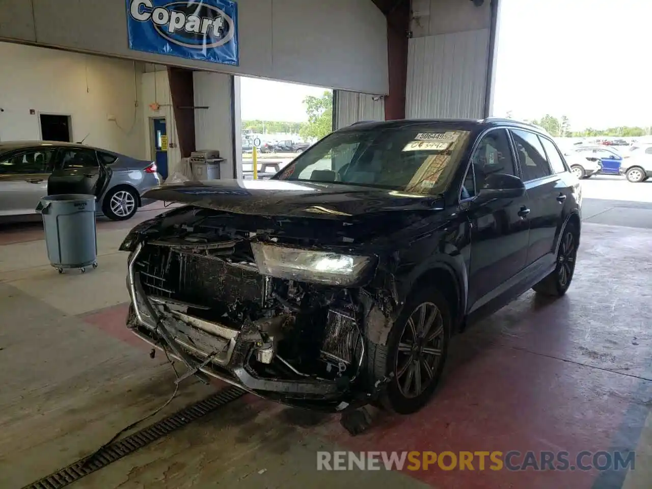 2 Photograph of a damaged car WA1VAAF76KD039923 AUDI Q7 2019