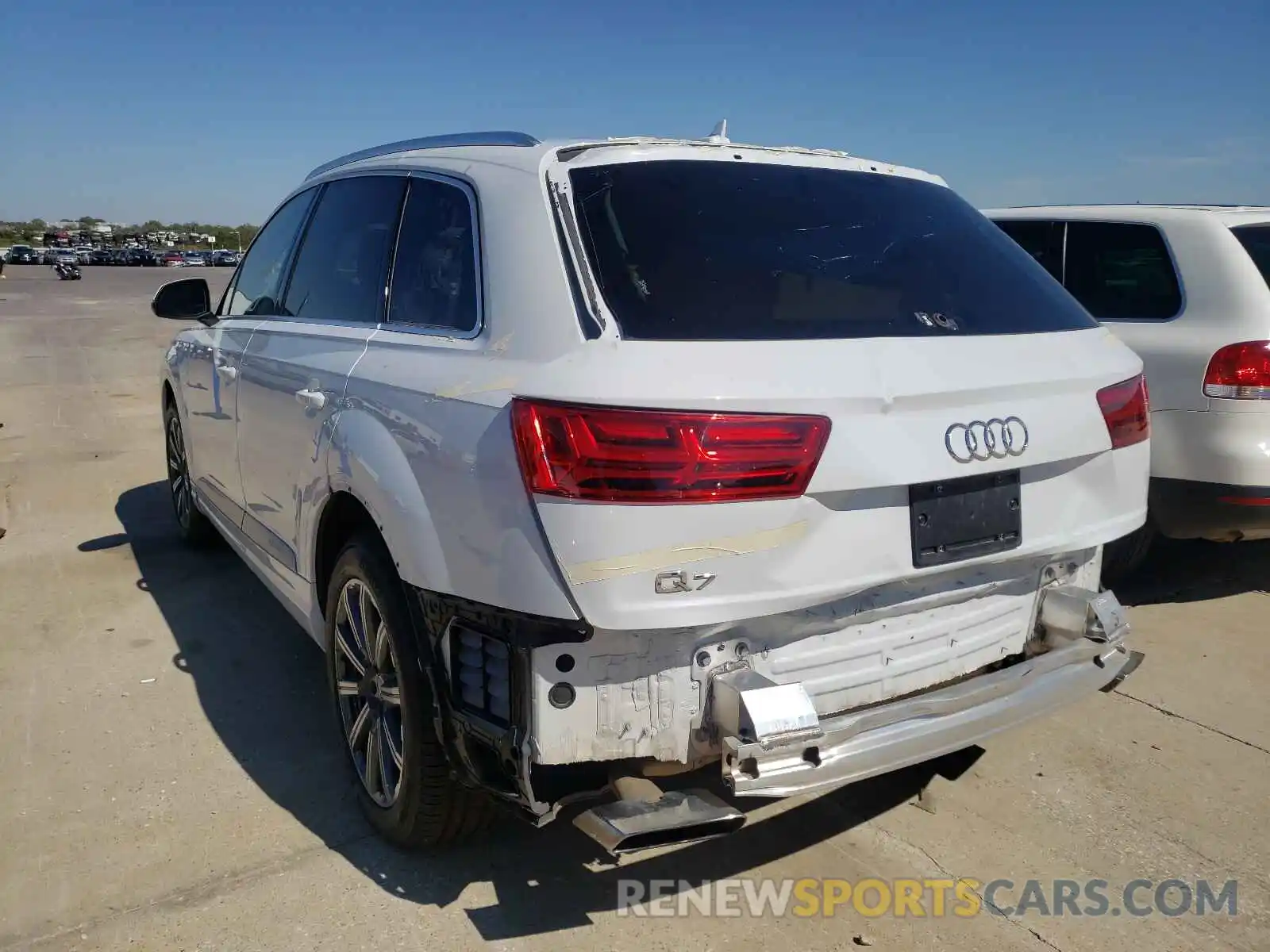 3 Фотография поврежденного автомобиля WA1VAAF77KD001455 AUDI Q7 2019