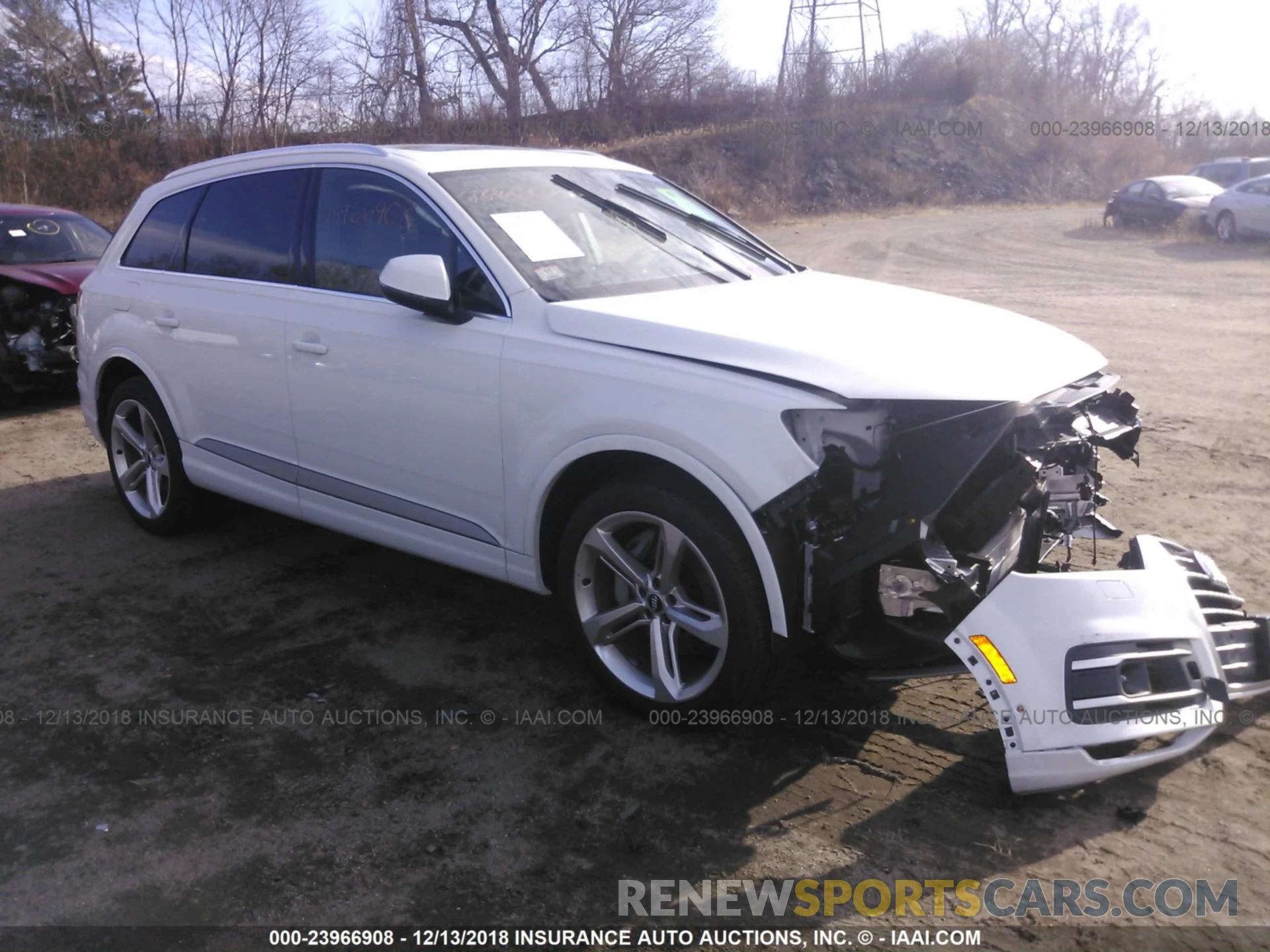 1 Photograph of a damaged car WA1VAAF77KD011225 AUDI Q7 2019