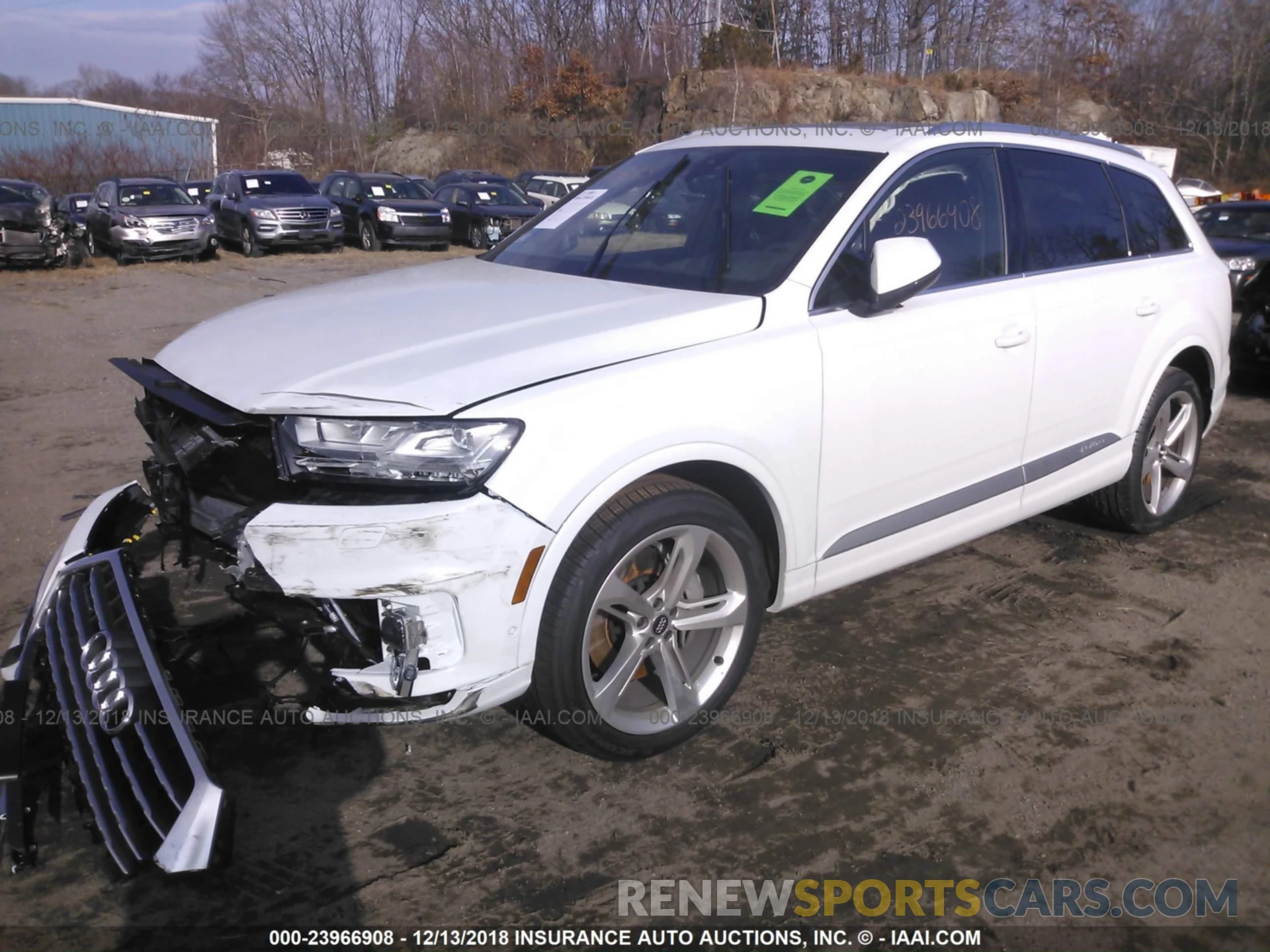 2 Photograph of a damaged car WA1VAAF77KD011225 AUDI Q7 2019