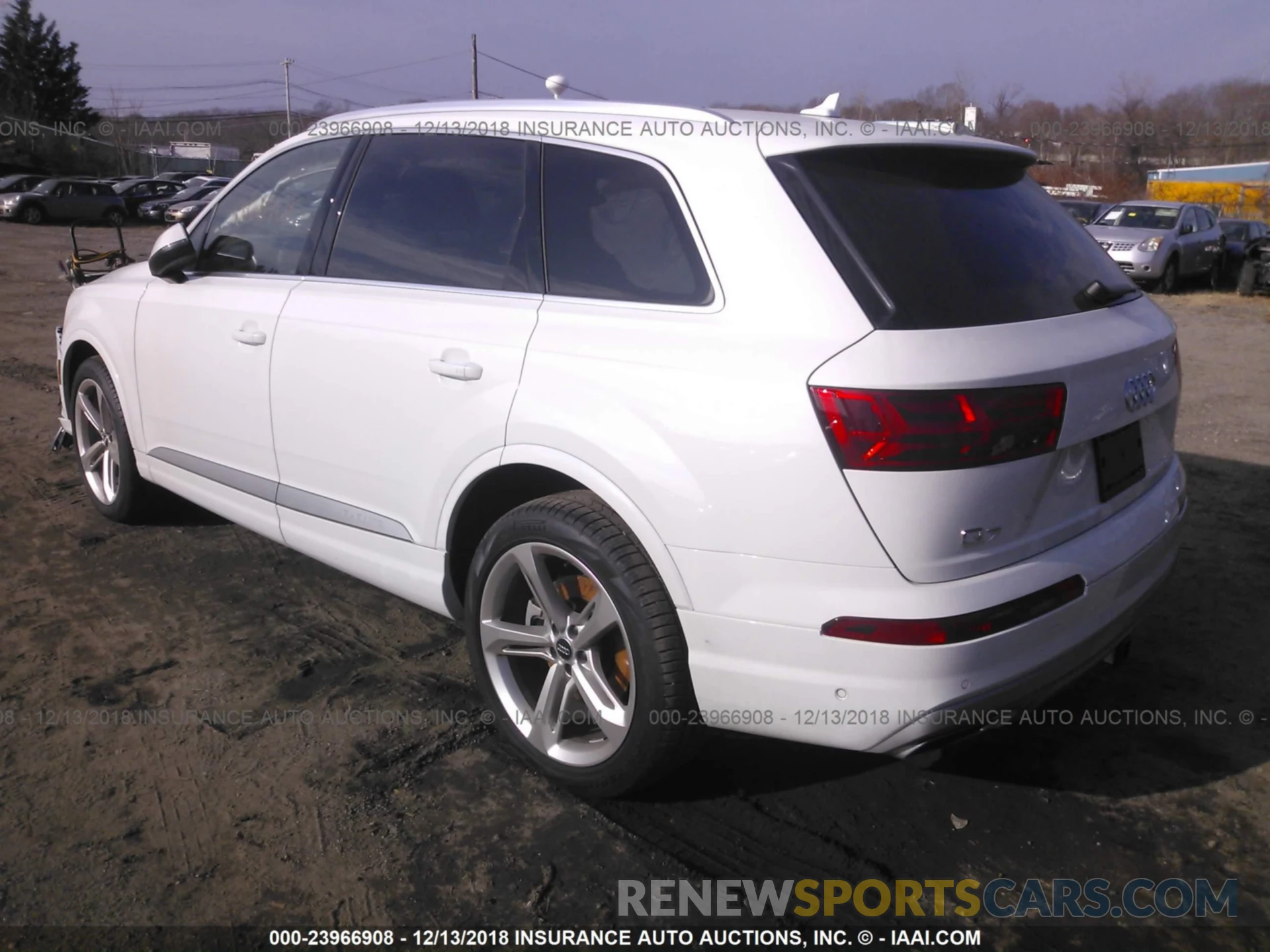 3 Фотография поврежденного автомобиля WA1VAAF77KD011225 AUDI Q7 2019