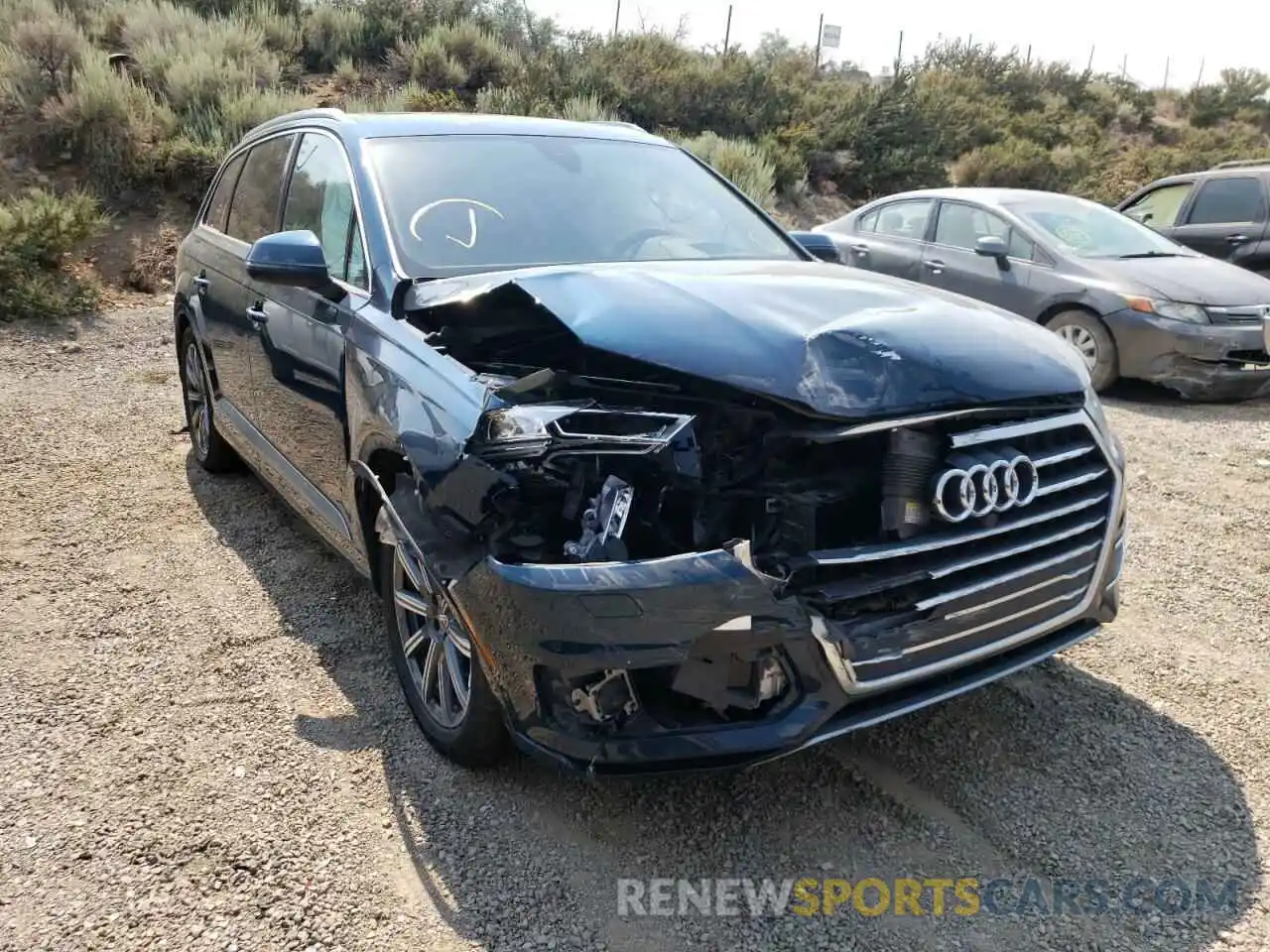 1 Photograph of a damaged car WA1VAAF77KD028123 AUDI Q7 2019