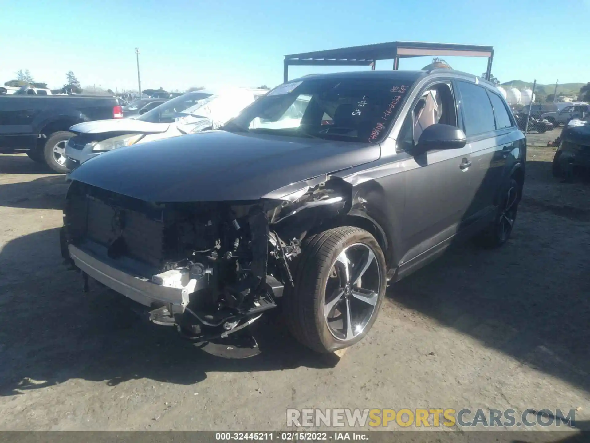 2 Photograph of a damaged car WA1VAAF77KD039462 AUDI Q7 2019