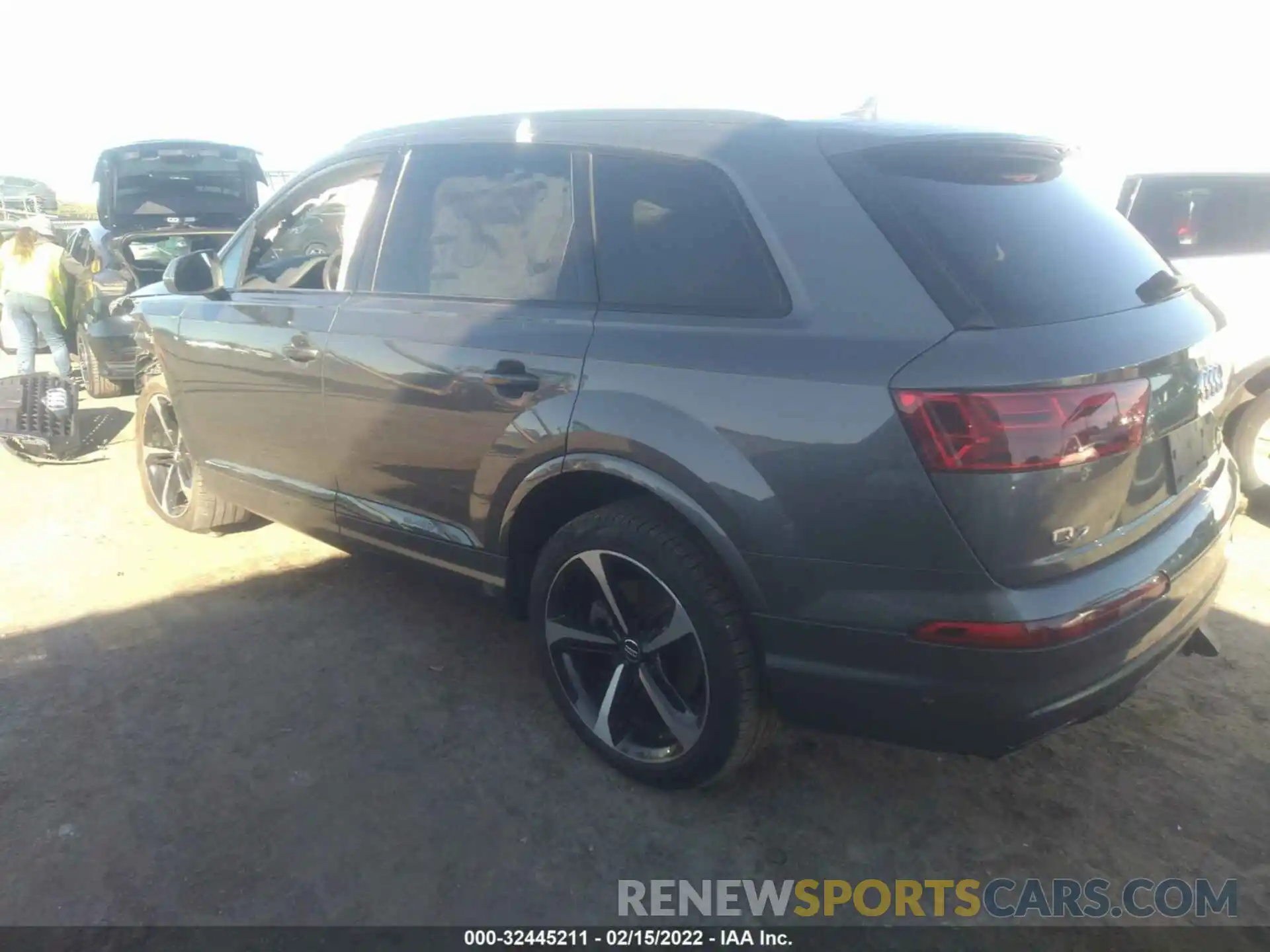 3 Фотография поврежденного автомобиля WA1VAAF77KD039462 AUDI Q7 2019