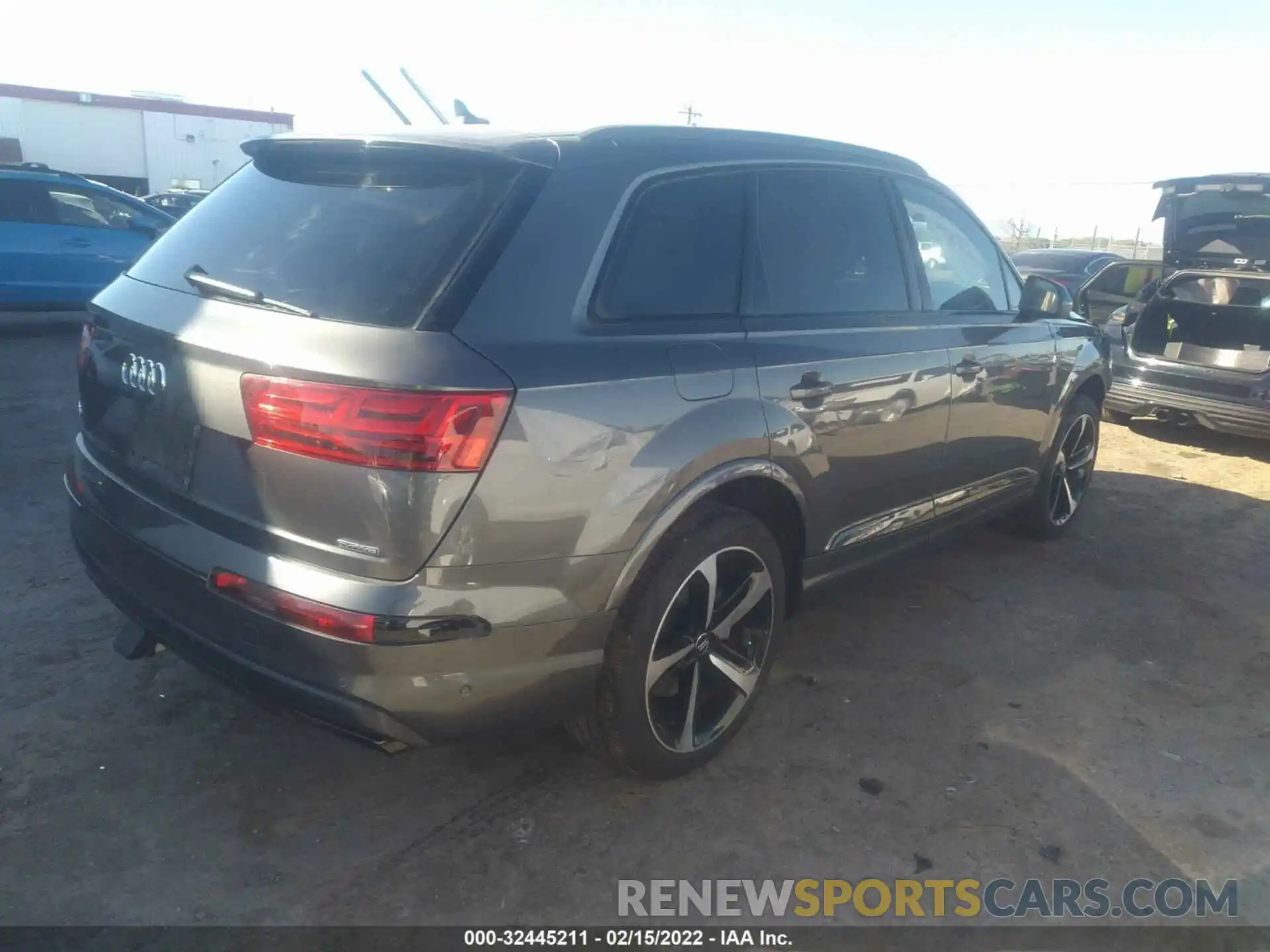 4 Photograph of a damaged car WA1VAAF77KD039462 AUDI Q7 2019