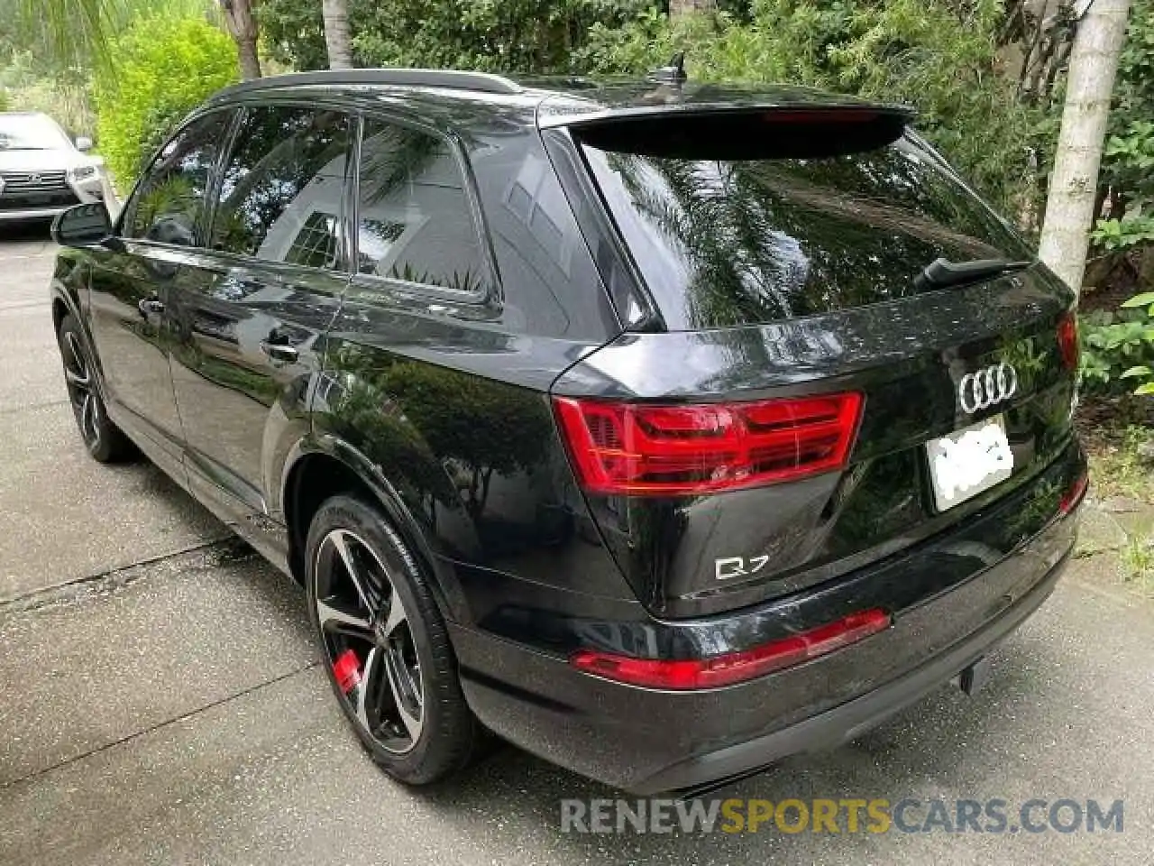 3 Фотография поврежденного автомобиля WA1VAAF78KD011735 AUDI Q7 2019