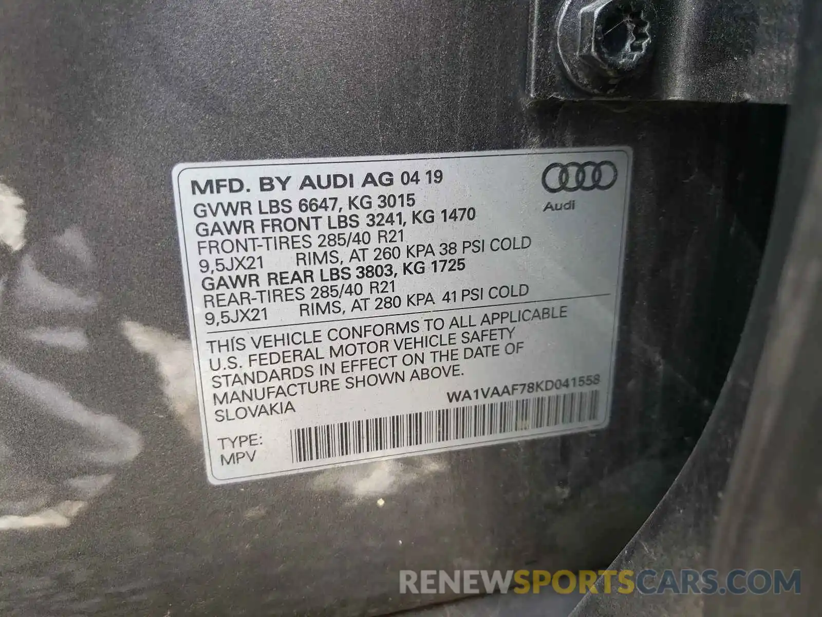 10 Photograph of a damaged car WA1VAAF78KD041558 AUDI Q7 2019