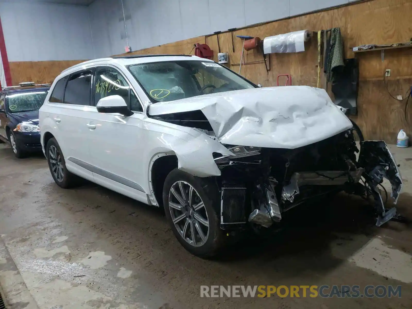 1 Photograph of a damaged car WA1VAAF78KD042810 AUDI Q7 2019