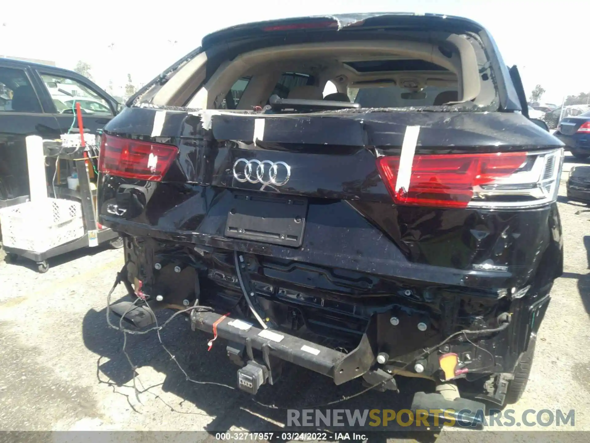 6 Photograph of a damaged car WA1VAAF78KD049286 AUDI Q7 2019