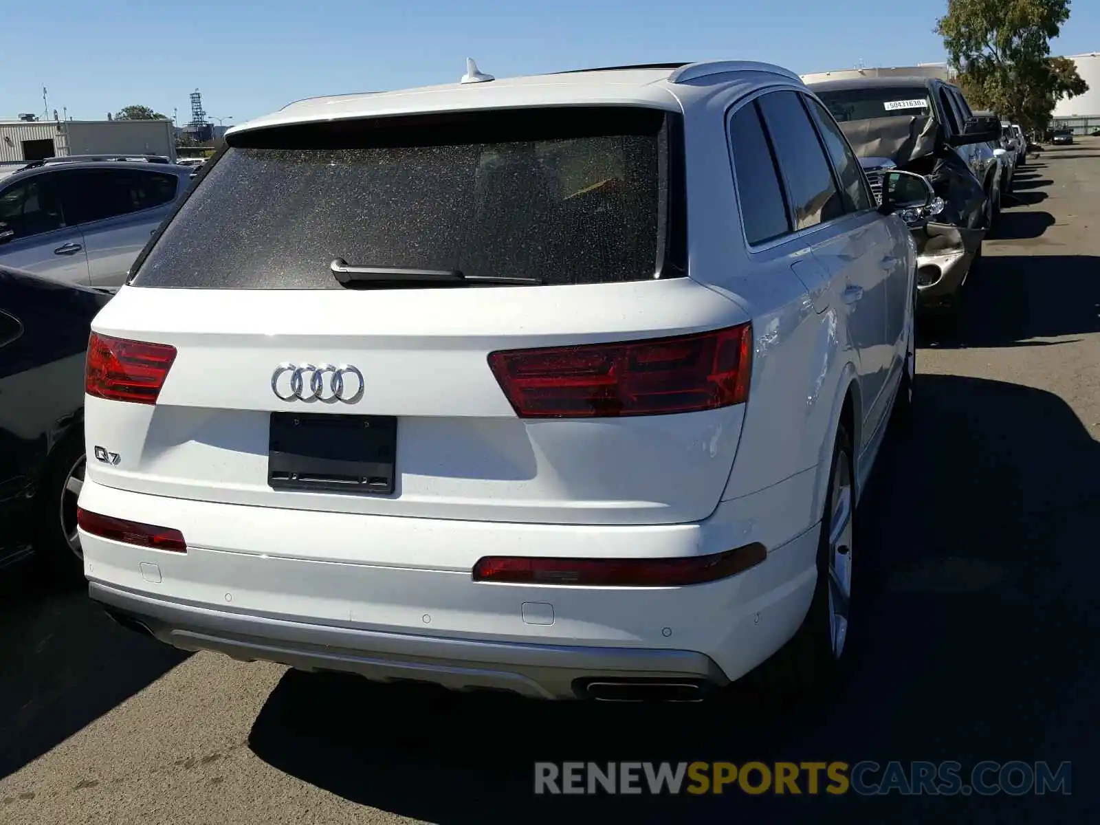 4 Photograph of a damaged car WA1VAAF79KD007919 AUDI Q7 2019