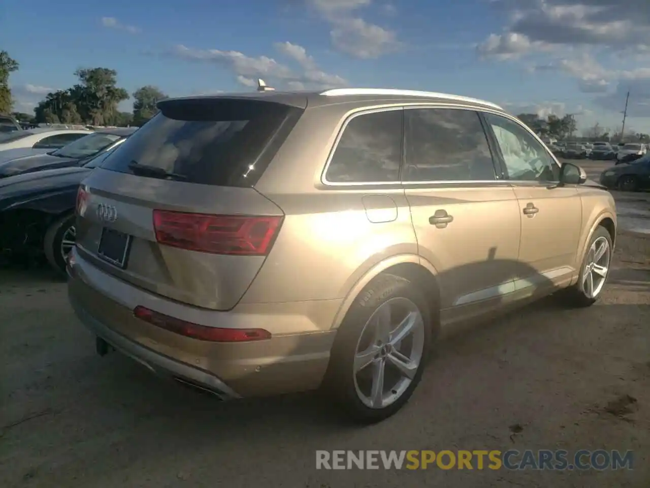 4 Фотография поврежденного автомобиля WA1VAAF79KD015454 AUDI Q7 2019