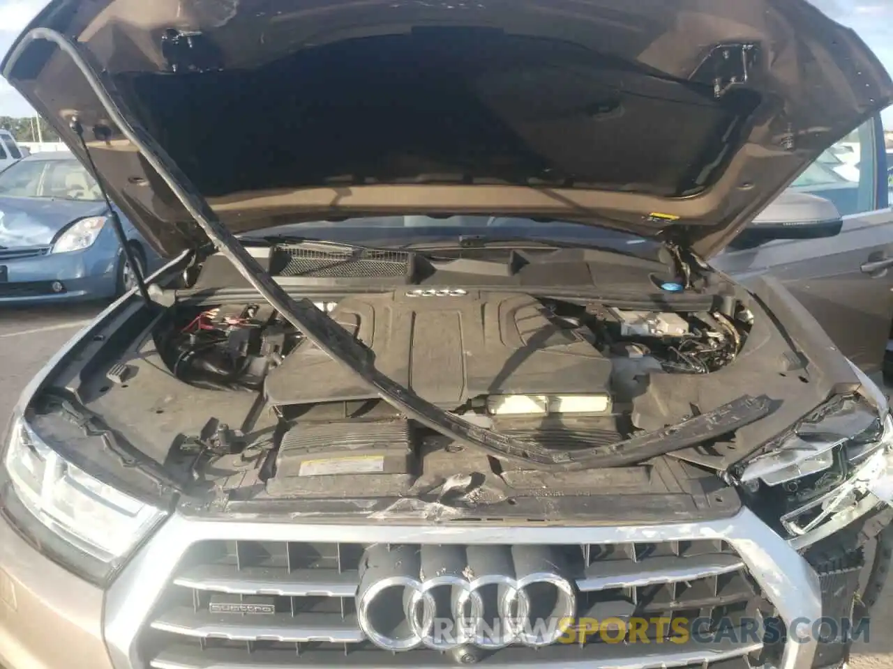 7 Photograph of a damaged car WA1VAAF79KD015454 AUDI Q7 2019