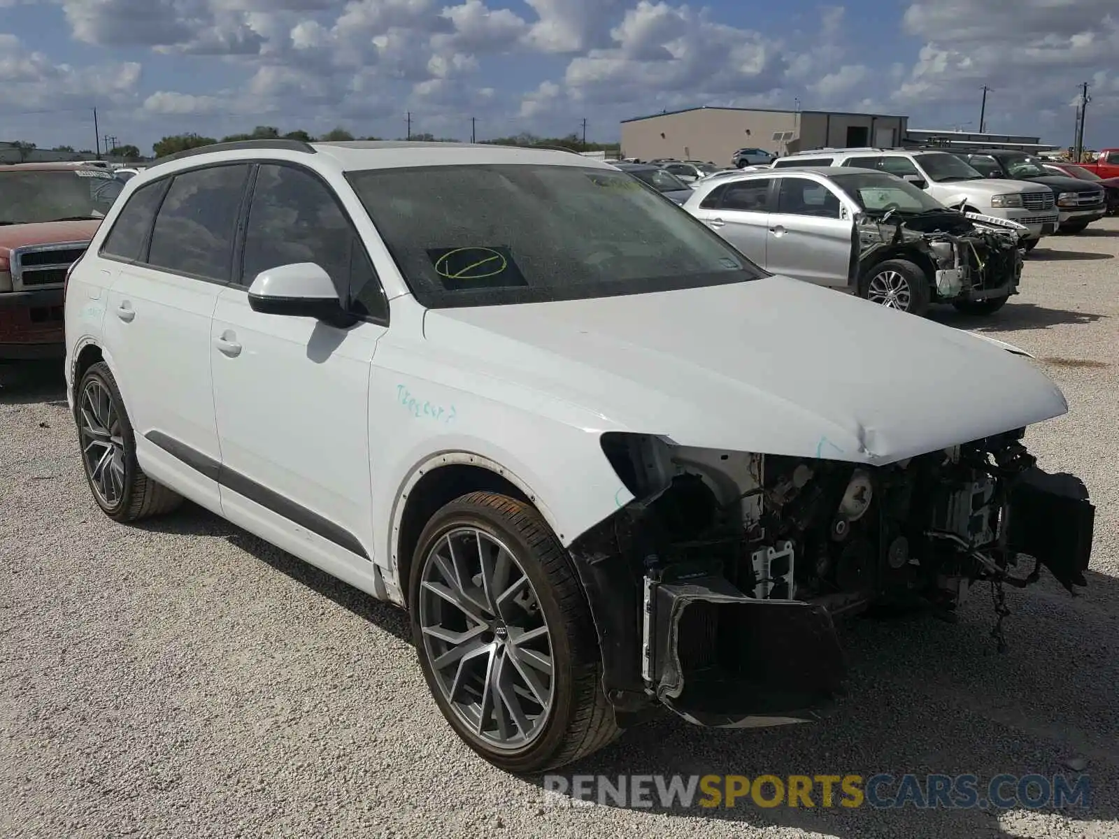 1 Photograph of a damaged car WA1VAAF79KD019651 AUDI Q7 2019