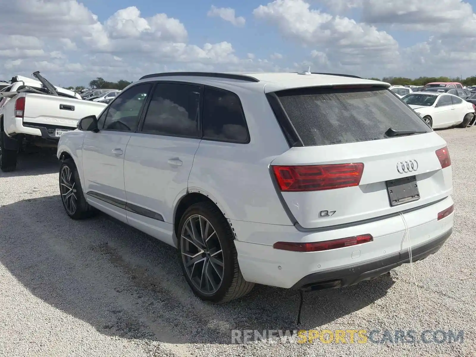 3 Photograph of a damaged car WA1VAAF79KD019651 AUDI Q7 2019