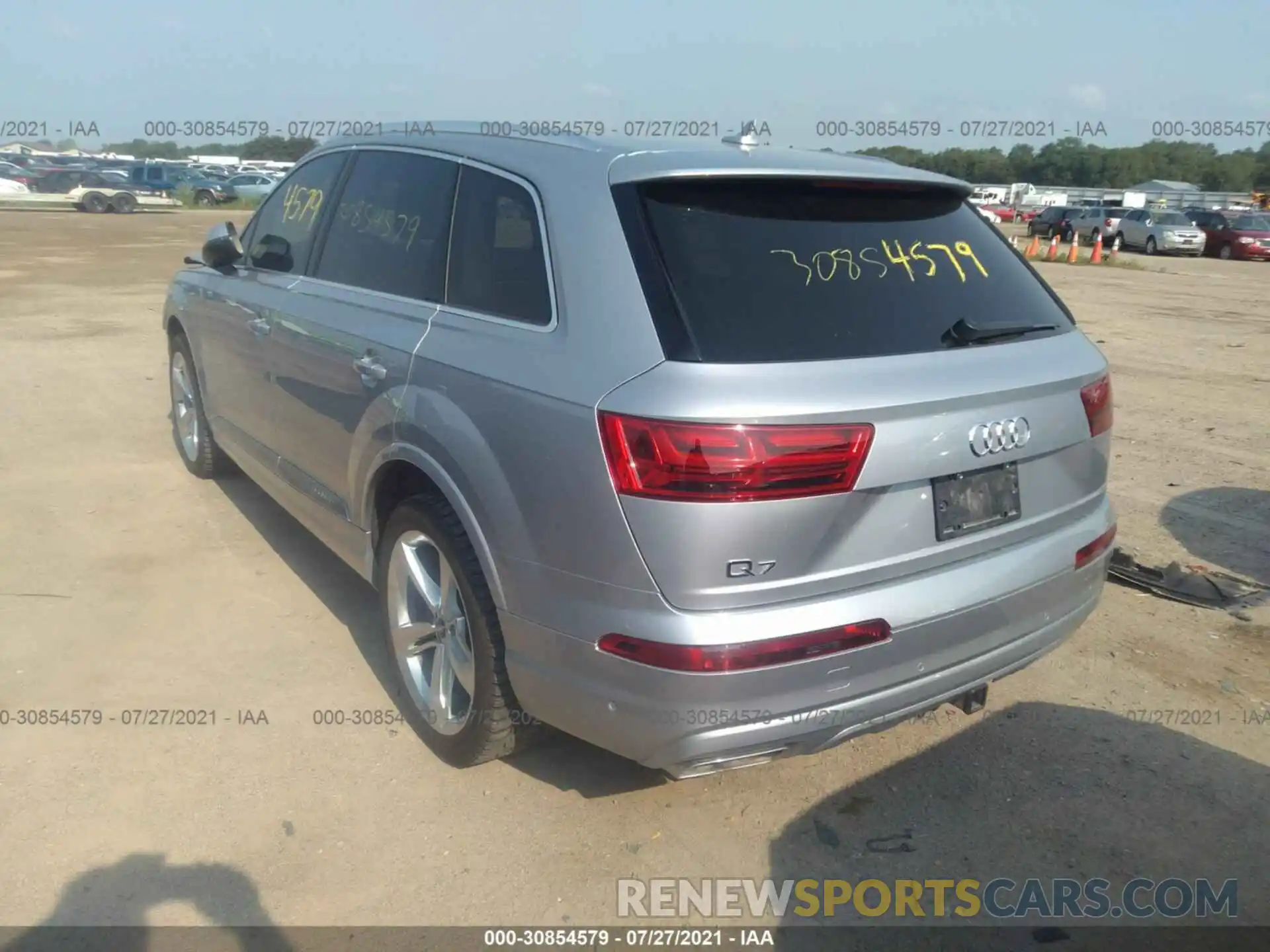 3 Photograph of a damaged car WA1VAAF79KD020332 AUDI Q7 2019