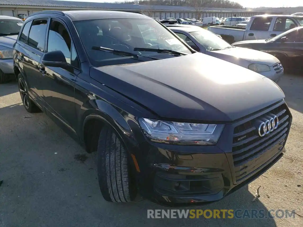 1 Photograph of a damaged car WA1VAAF79KD025899 AUDI Q7 2019