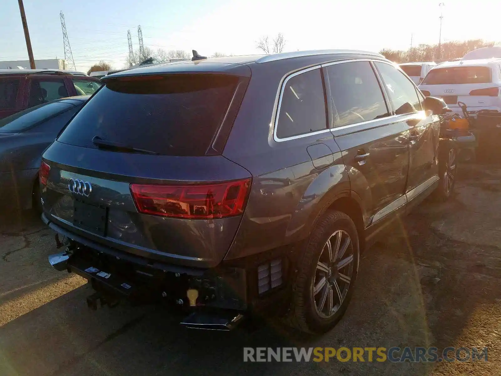 4 Photograph of a damaged car WA1VAAF79KD027846 AUDI Q7 2019