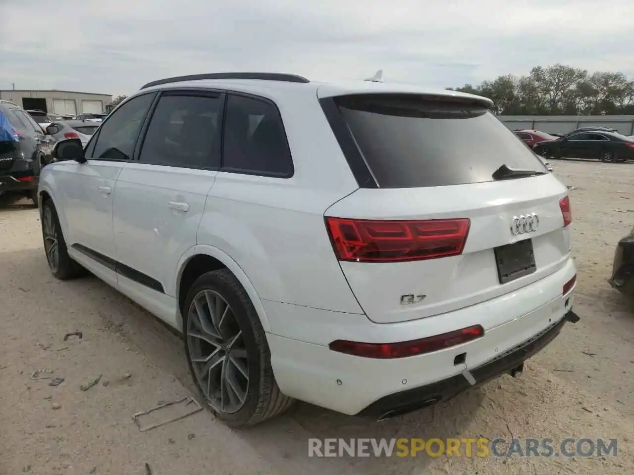 3 Фотография поврежденного автомобиля WA1VAAF79KD037809 AUDI Q7 2019