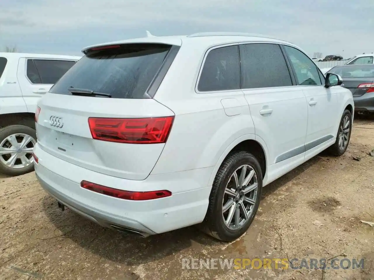 4 Фотография поврежденного автомобиля WA1VAAF7XKD004463 AUDI Q7 2019