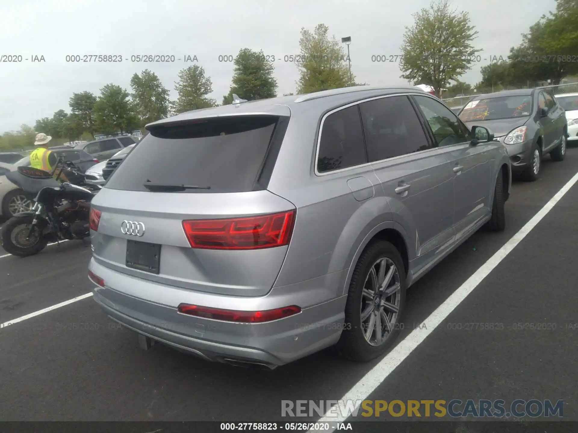 4 Photograph of a damaged car WA1VAAF7XKD005760 AUDI Q7 2019