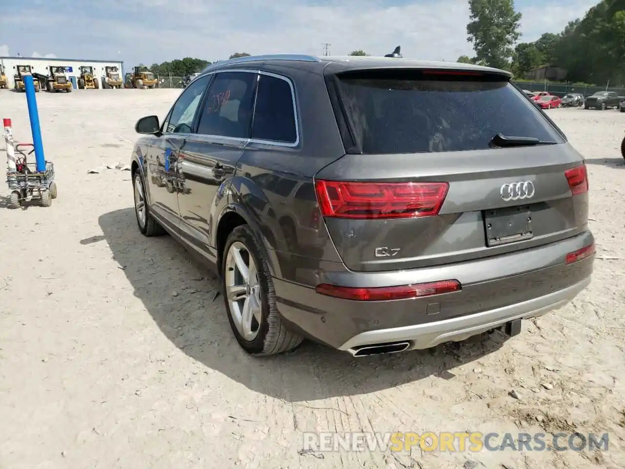 3 Фотография поврежденного автомобиля WA1VAAF7XKD010036 AUDI Q7 2019