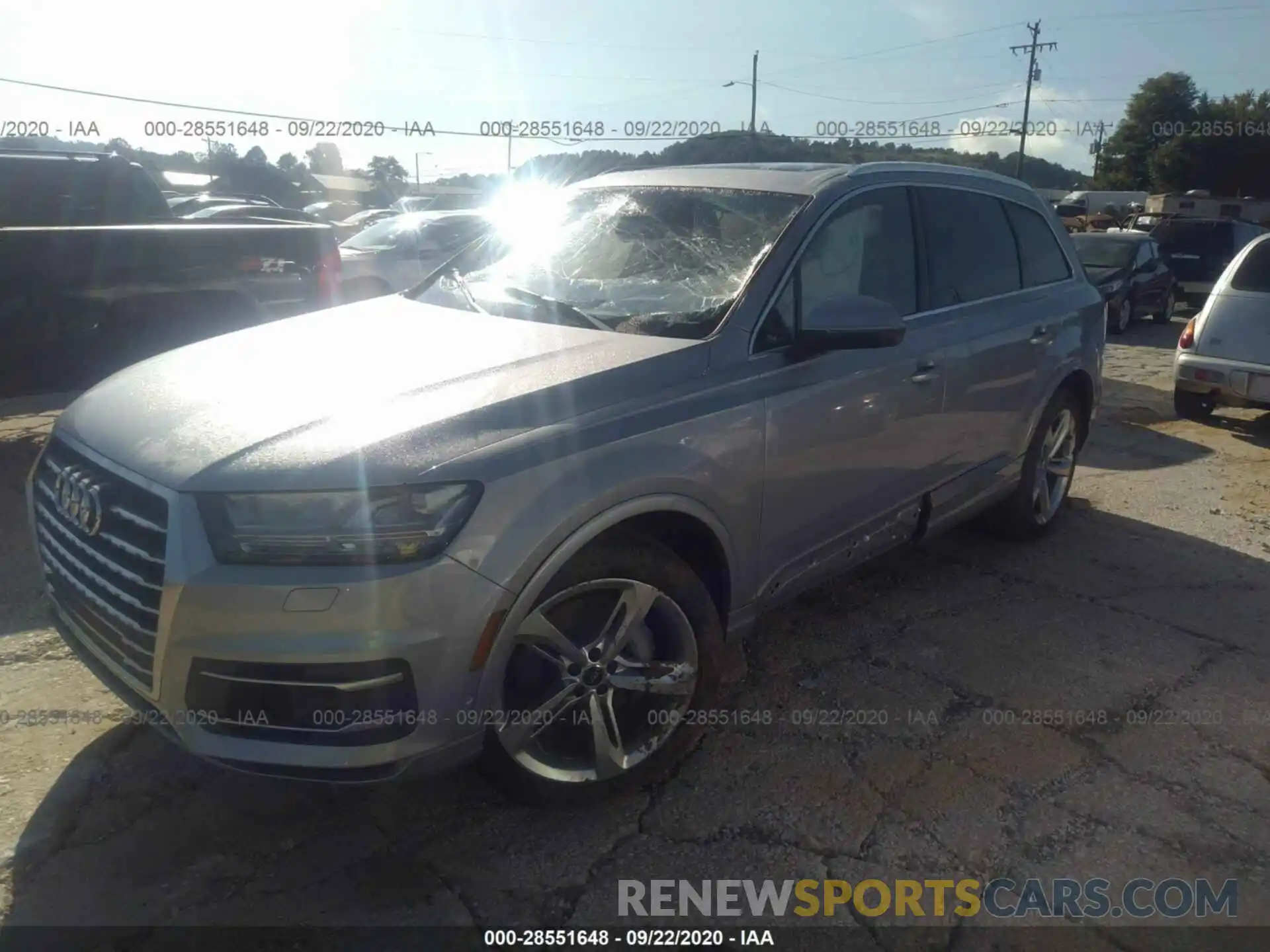 2 Photograph of a damaged car WA1VAAF7XKD012028 AUDI Q7 2019