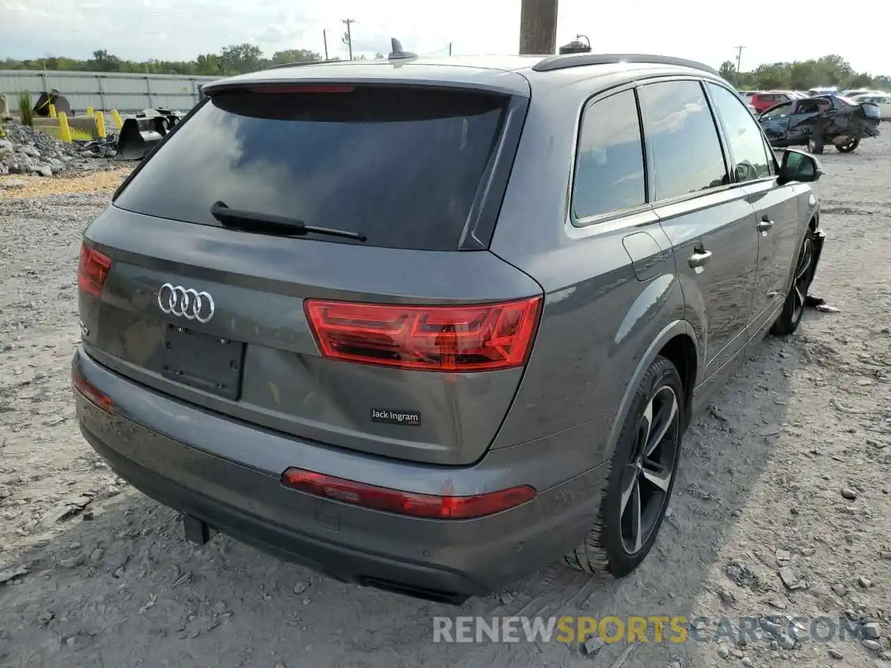 4 Photograph of a damaged car WA1VAAF7XKD018511 AUDI Q7 2019