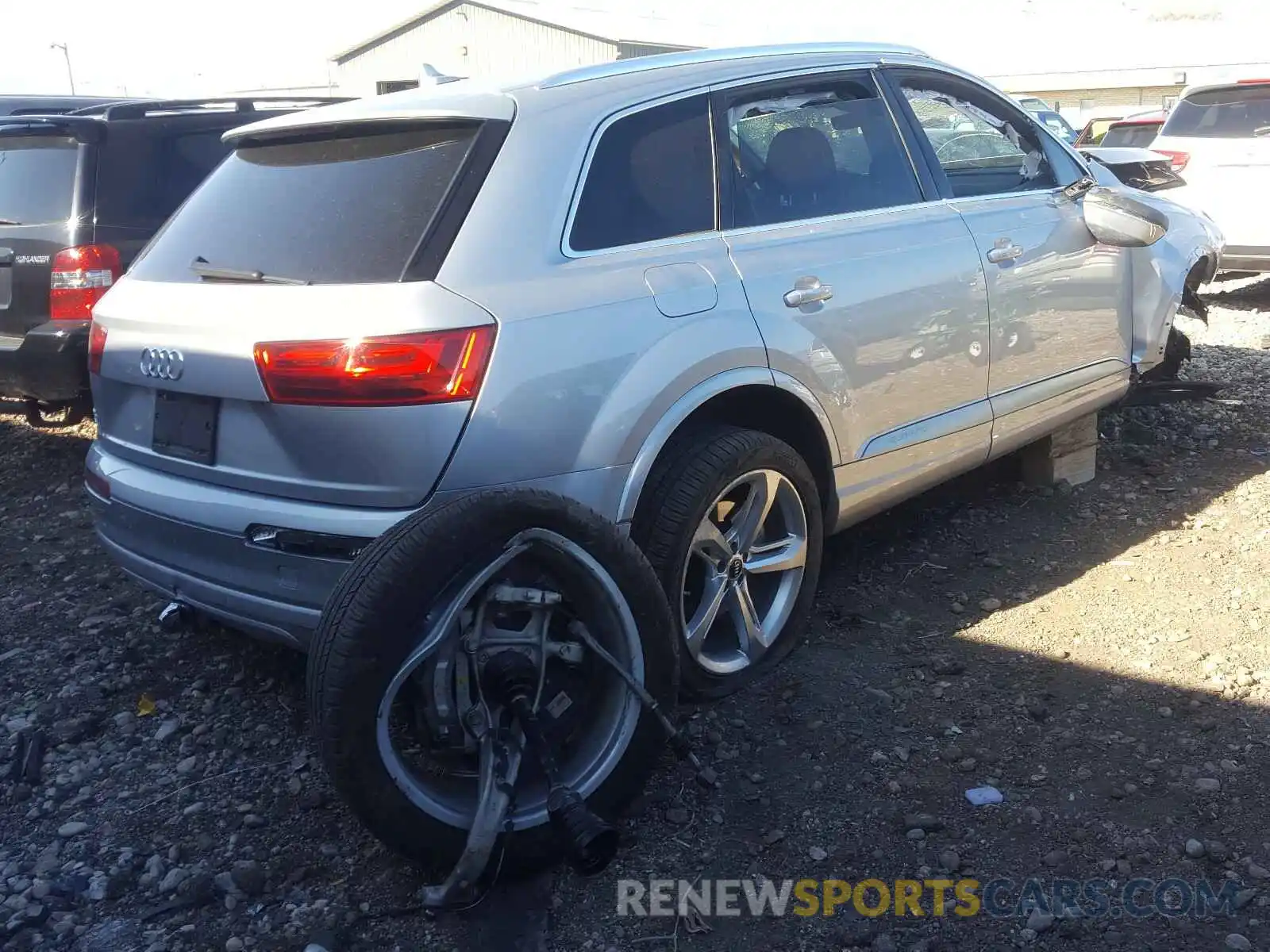 4 Photograph of a damaged car WA1VAAF7XKD020291 AUDI Q7 2019